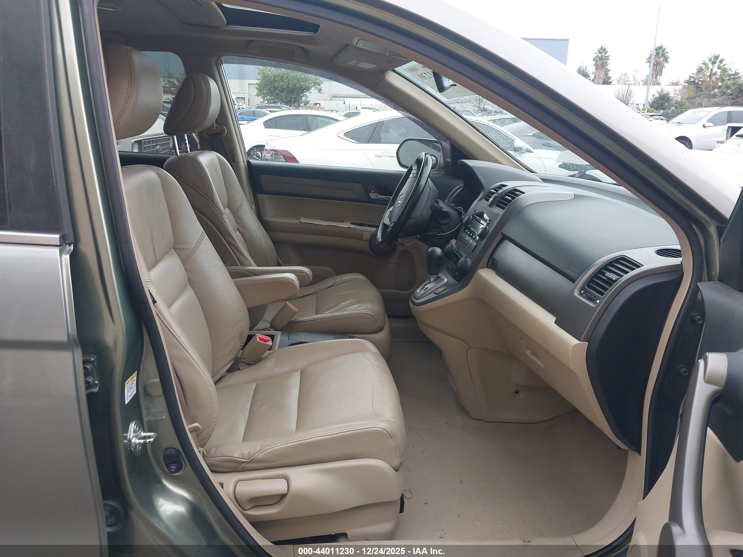HONDA CR-V image 5