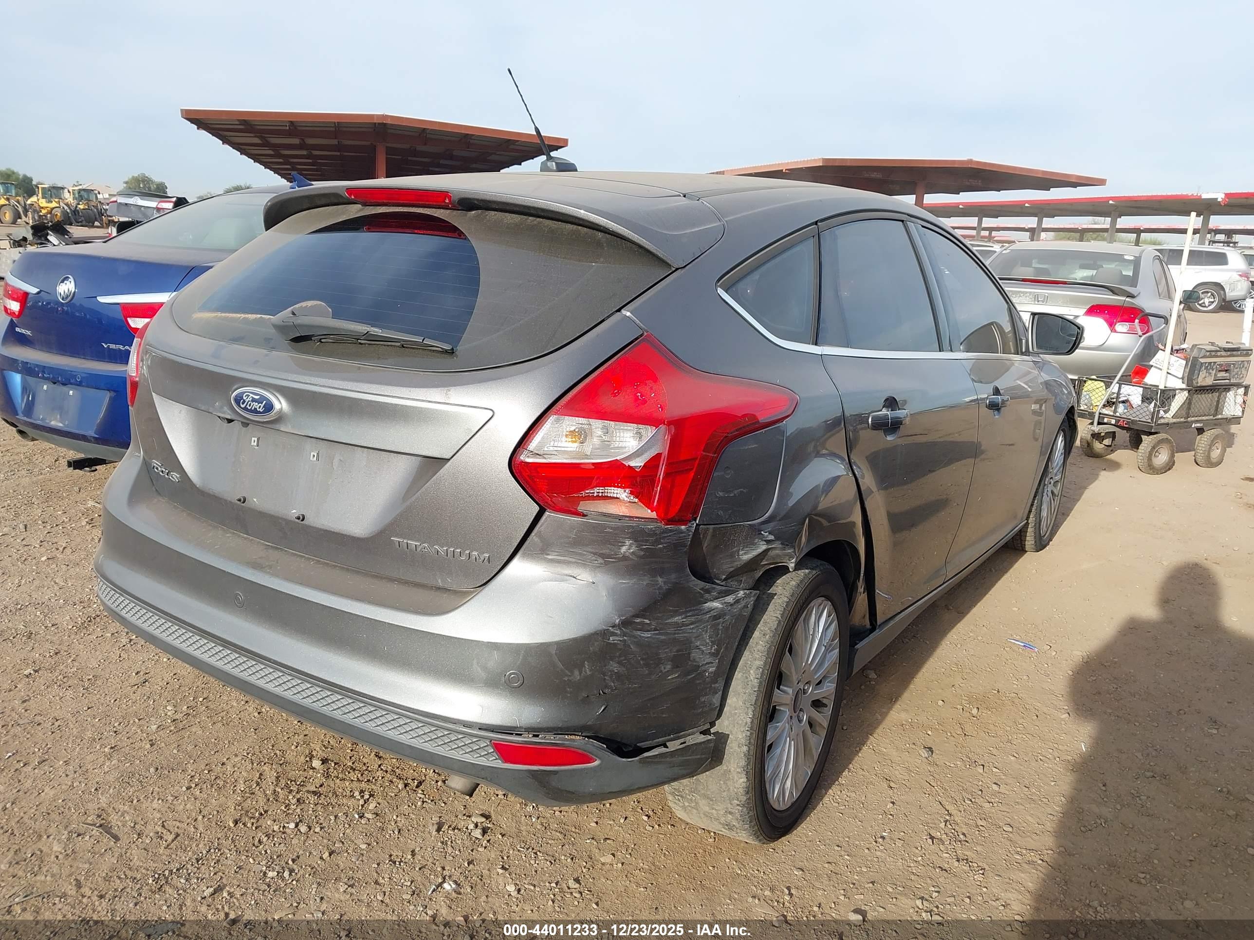 FORD FOCUS image 6