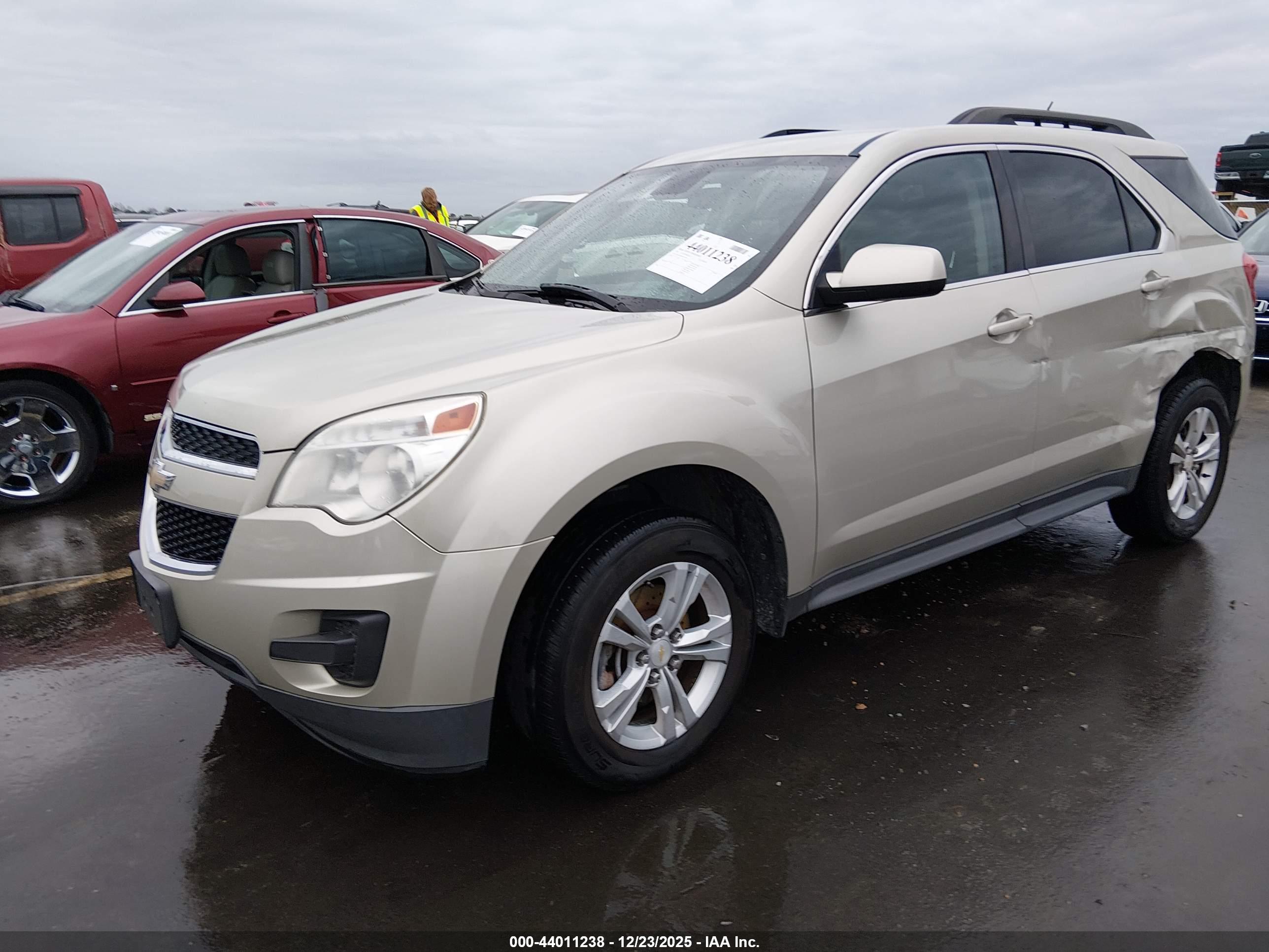 CHEVROLET EQUINOX image 2