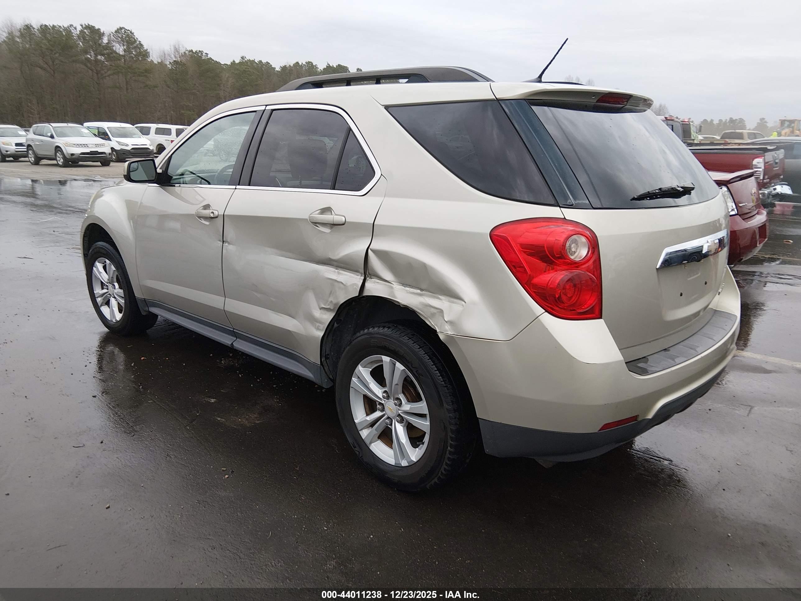 CHEVROLET EQUINOX image 3