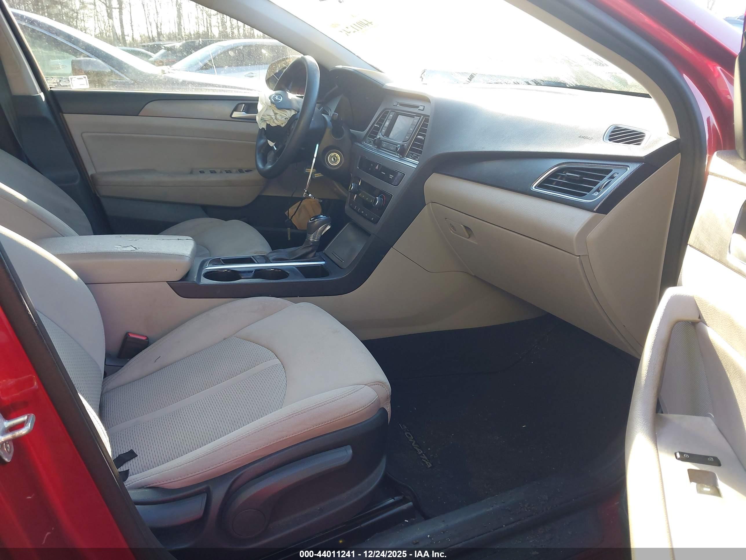 HYUNDAI SONATA image 5