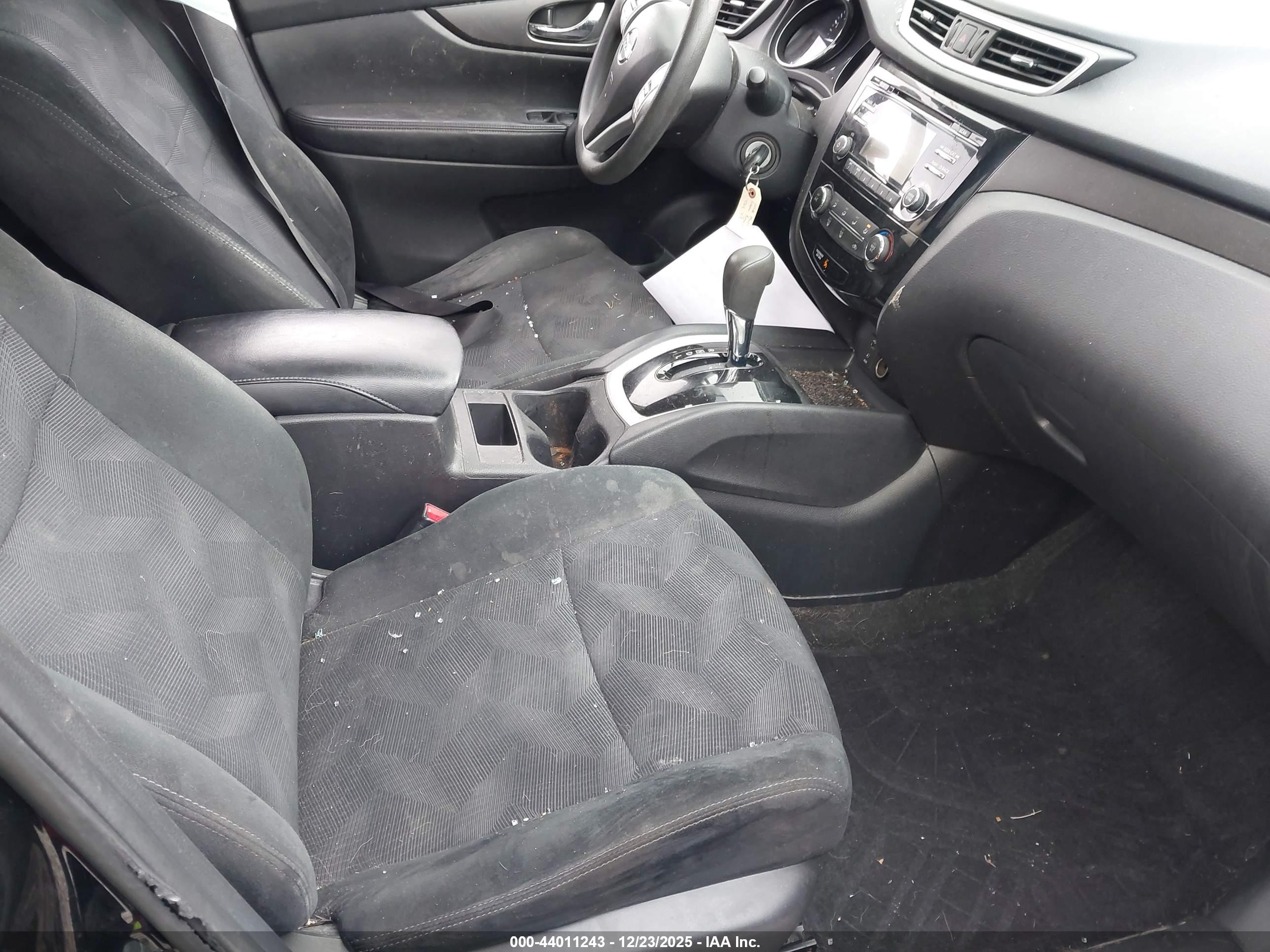NISSAN ROGUE image 5