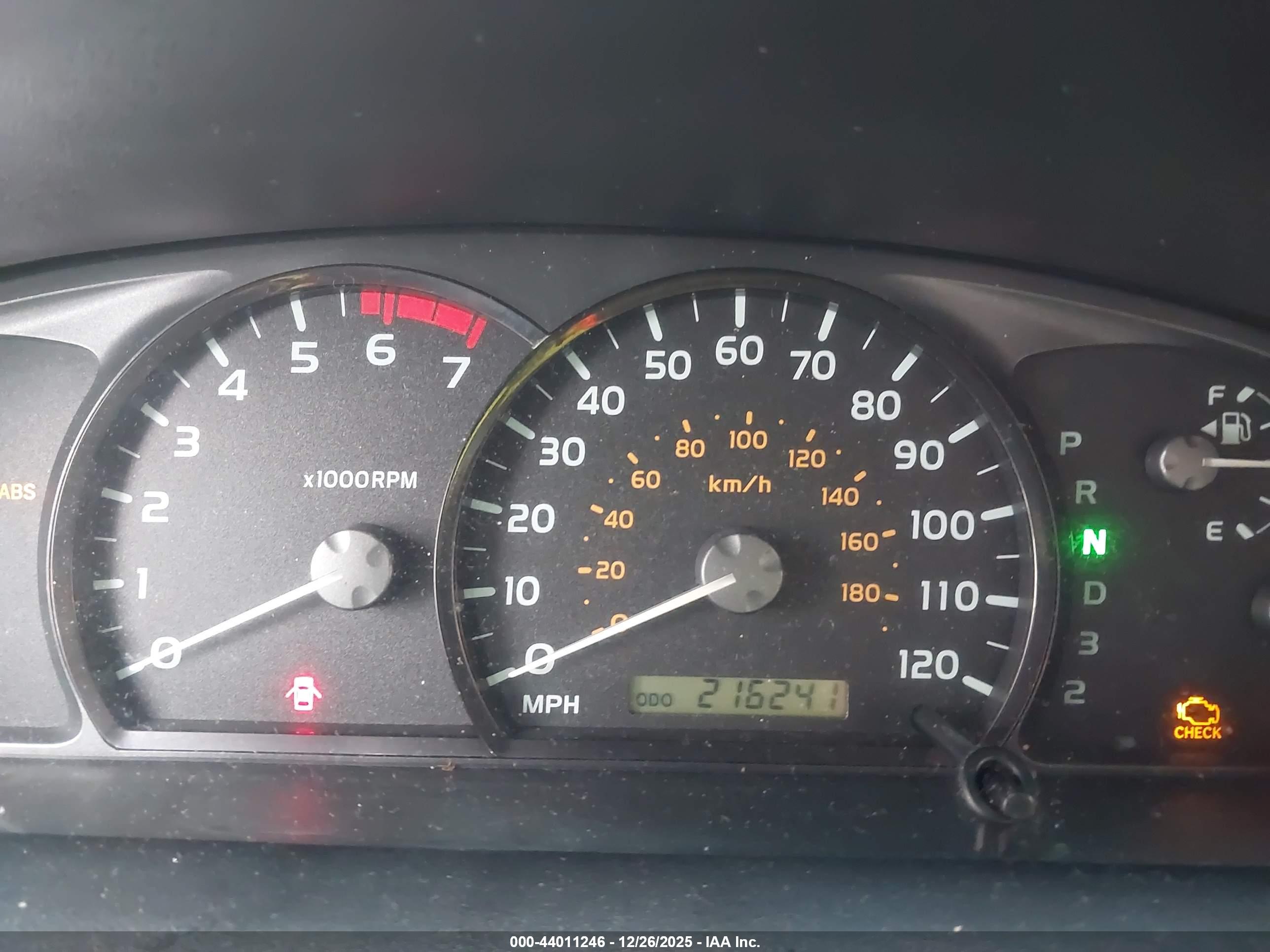 TOYOTA SEQUOIA image 7