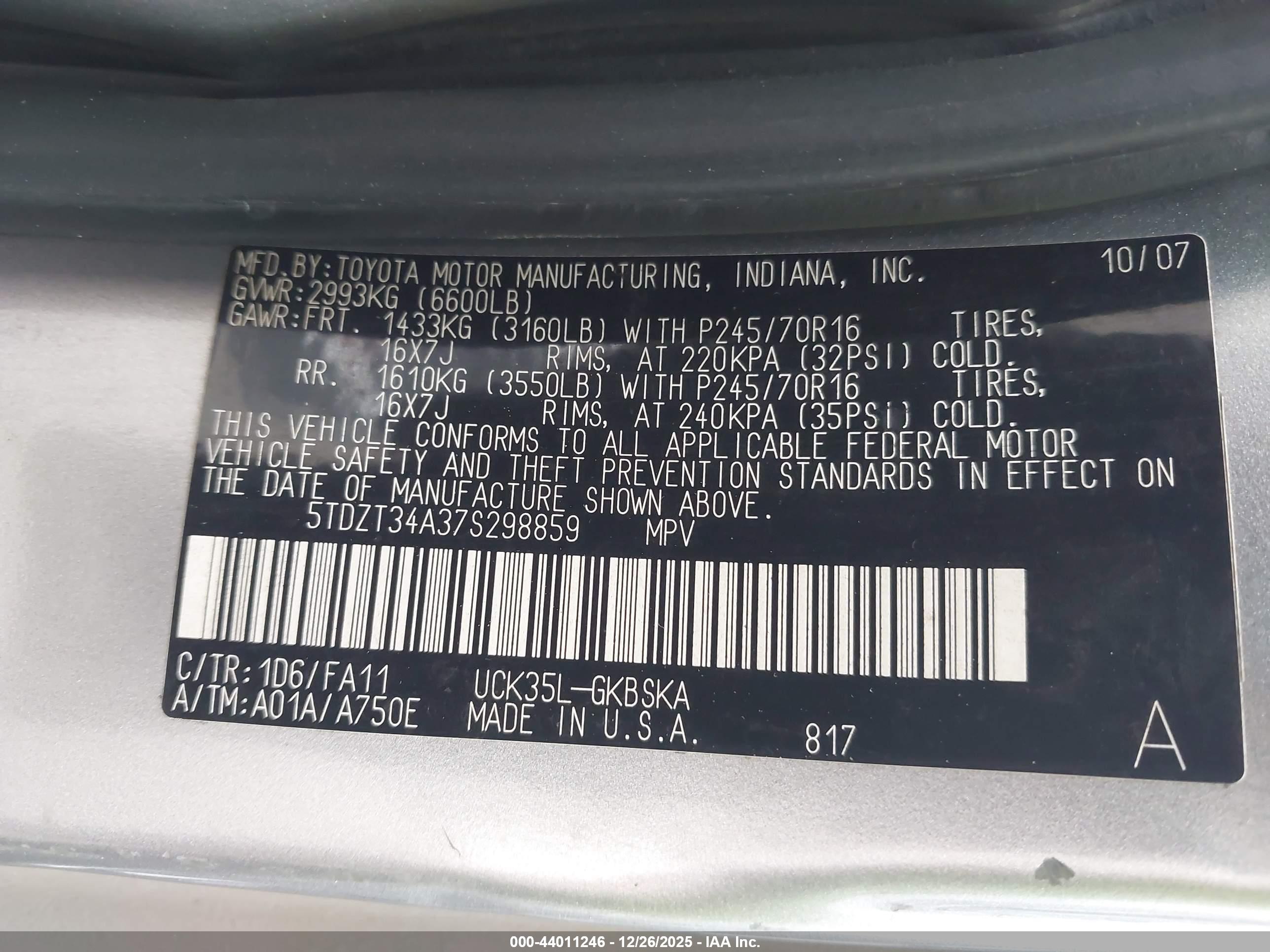 TOYOTA SEQUOIA image 9