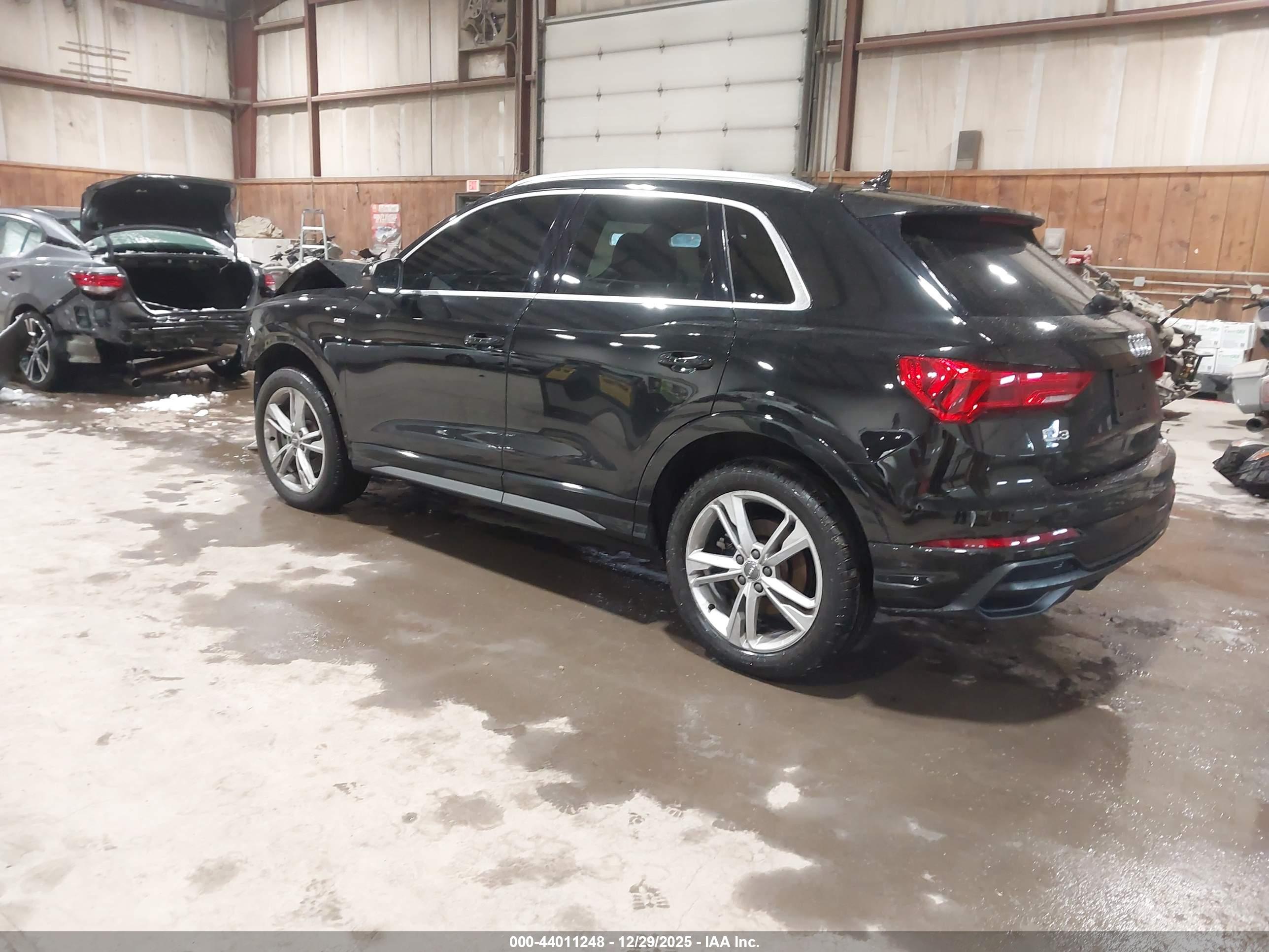 AUDI Q3 image 3