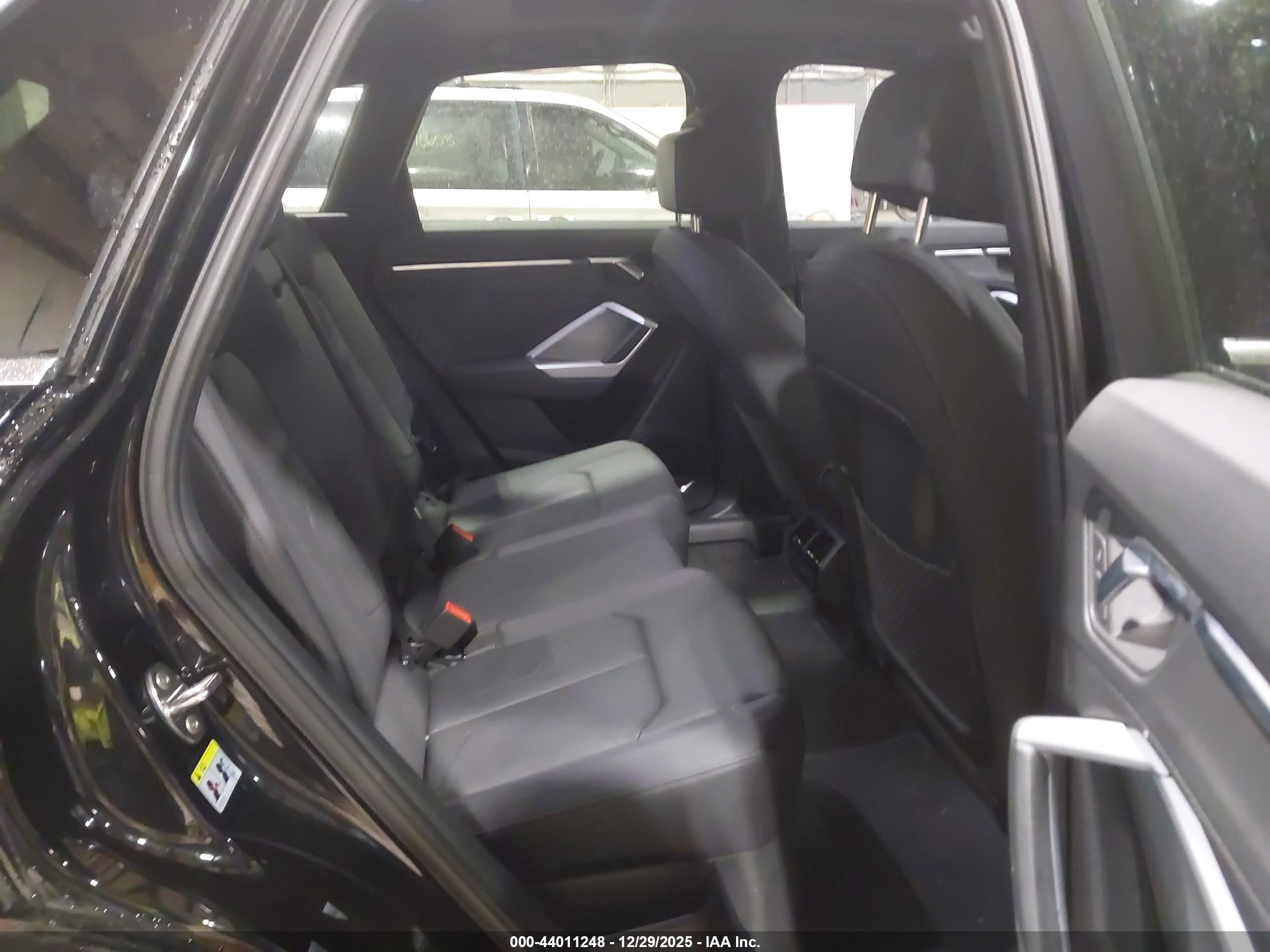 AUDI Q3 image 8
