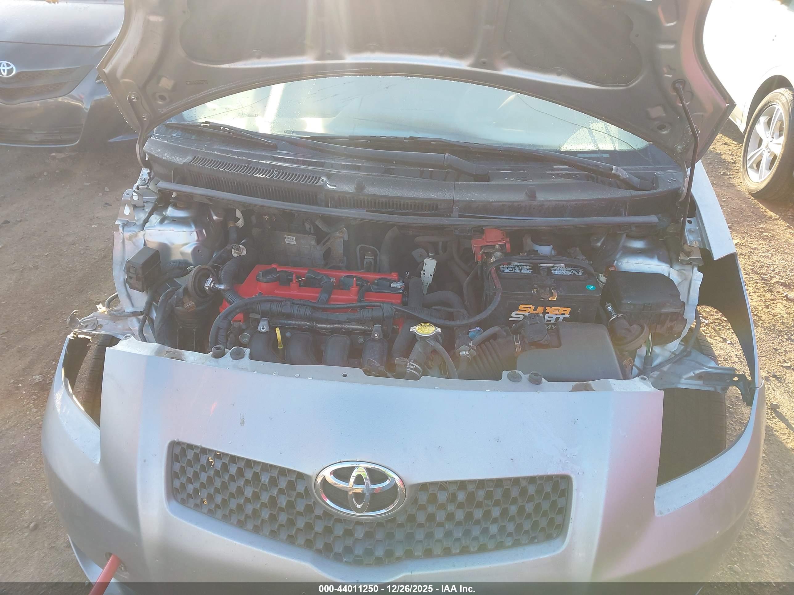 TOYOTA YARIS image 10