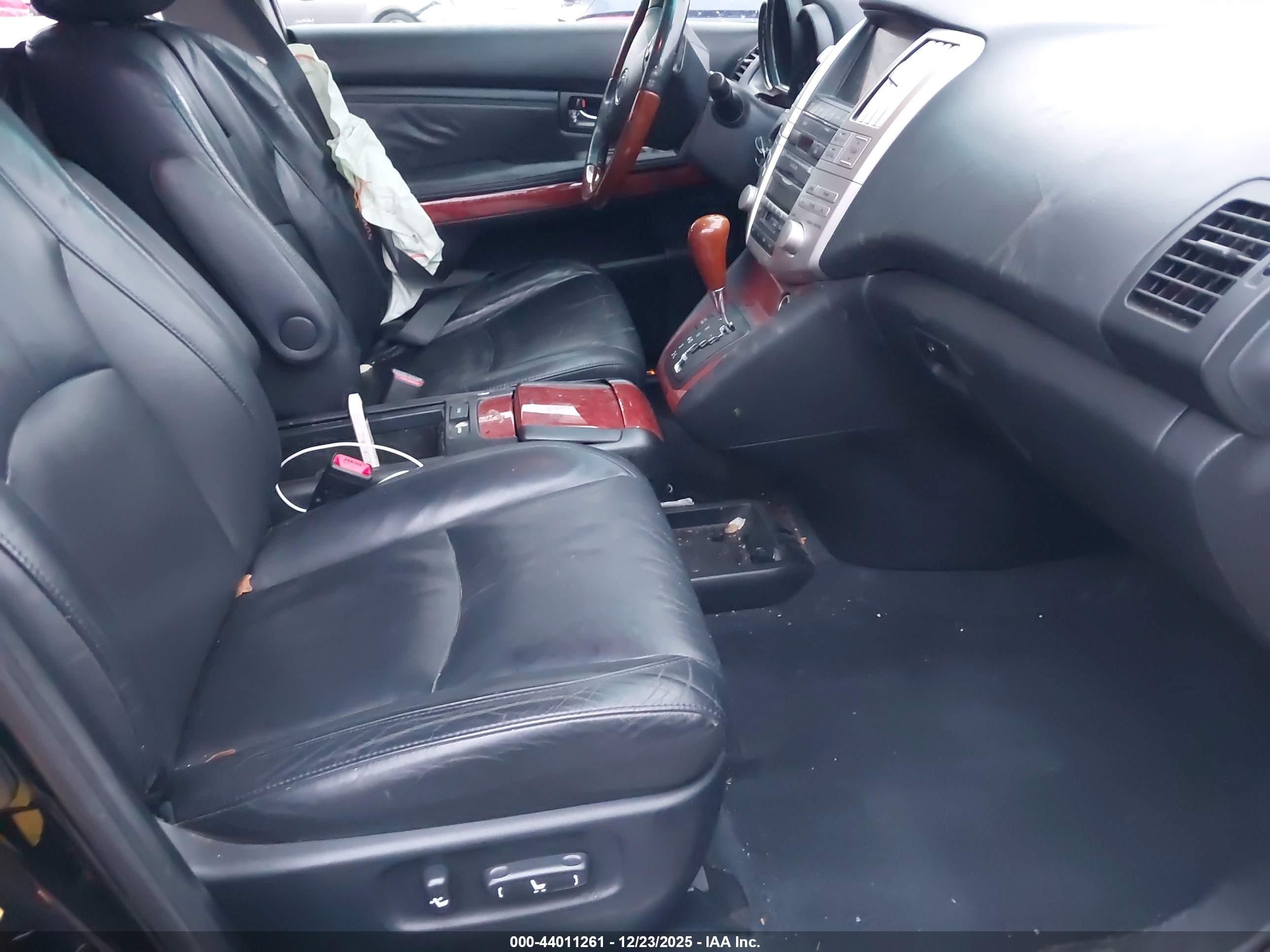 LEXUS RX image 5