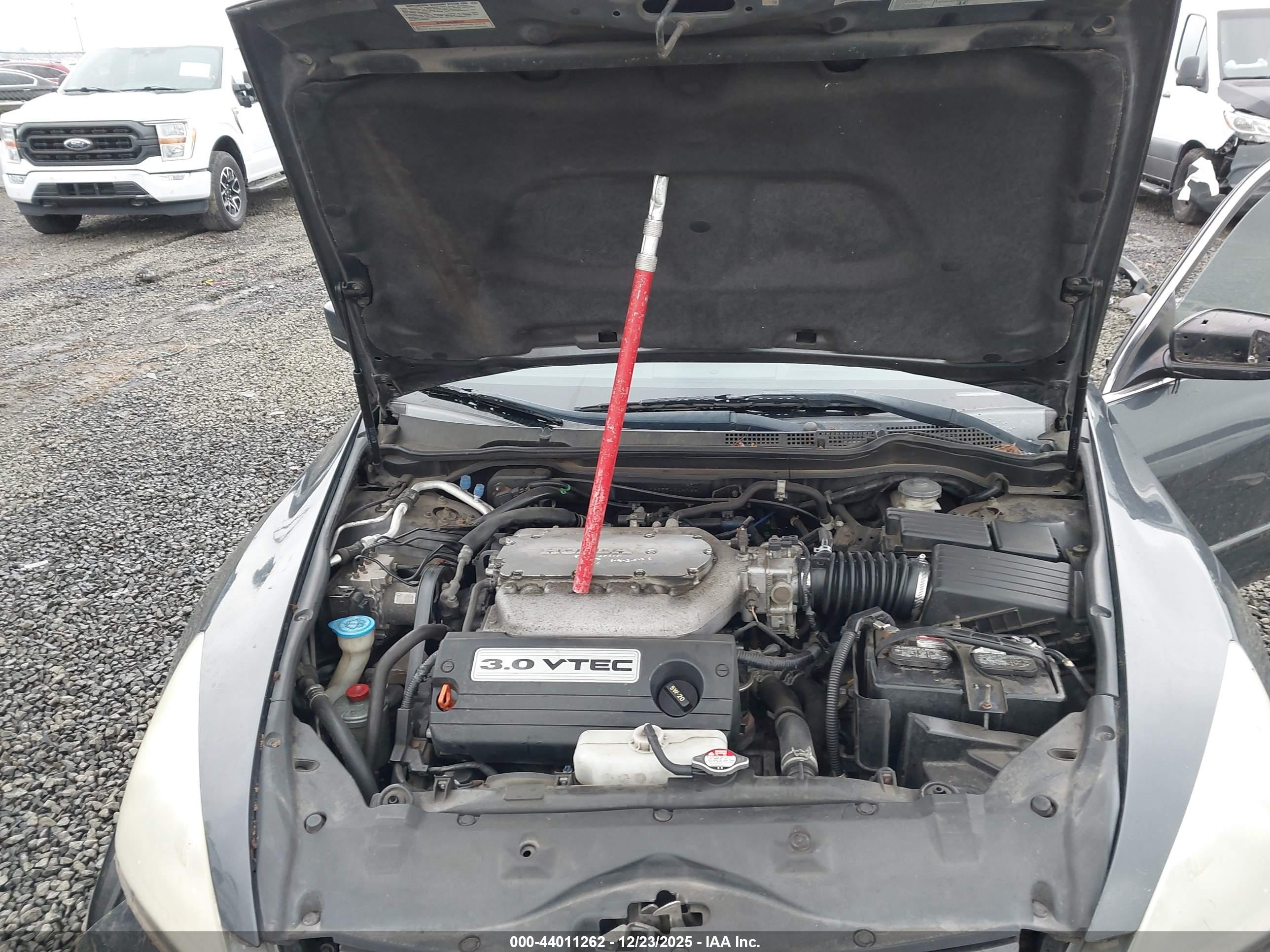 HONDA ACCORD image 10