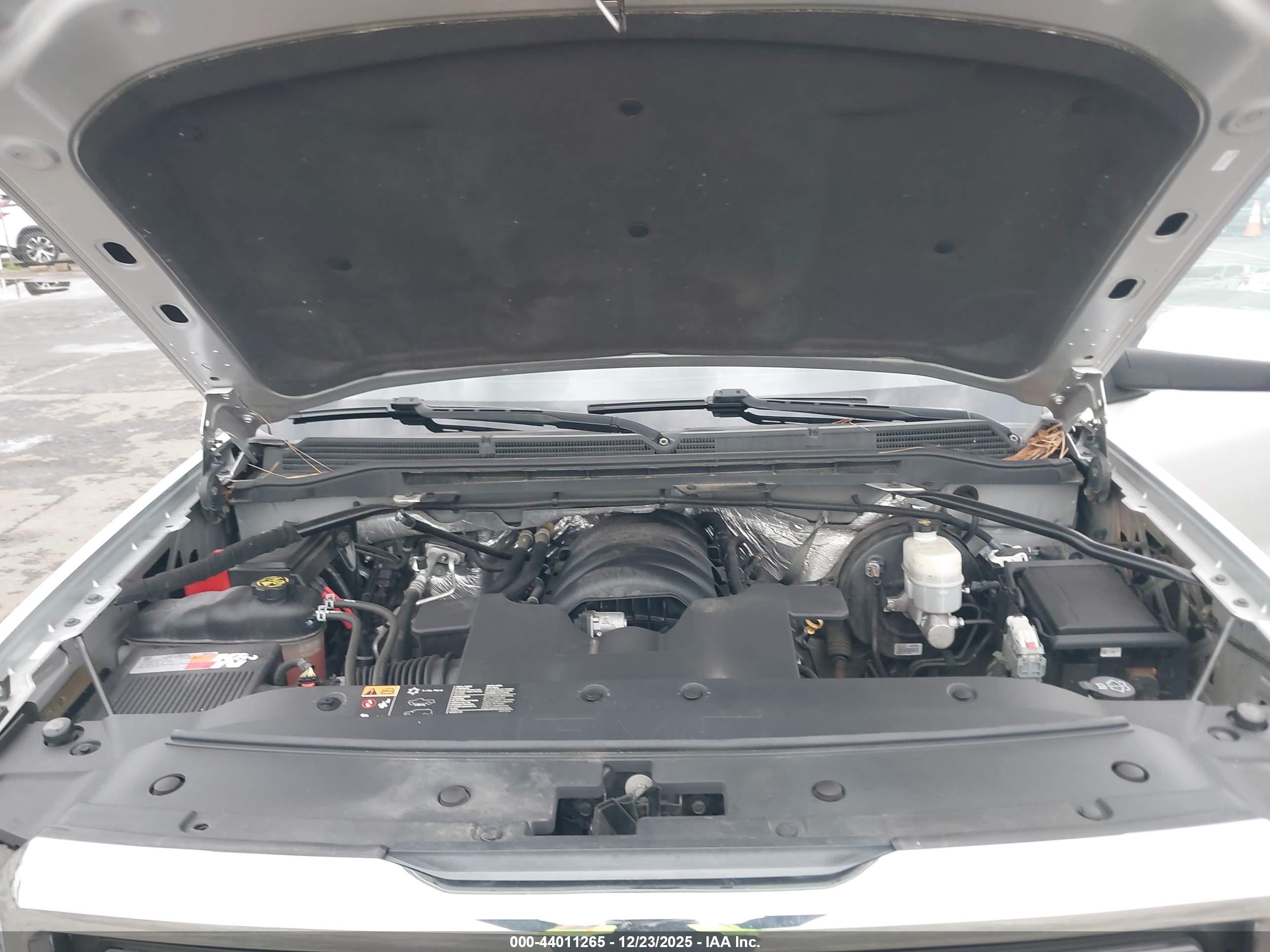 GMC SIERRA image 10
