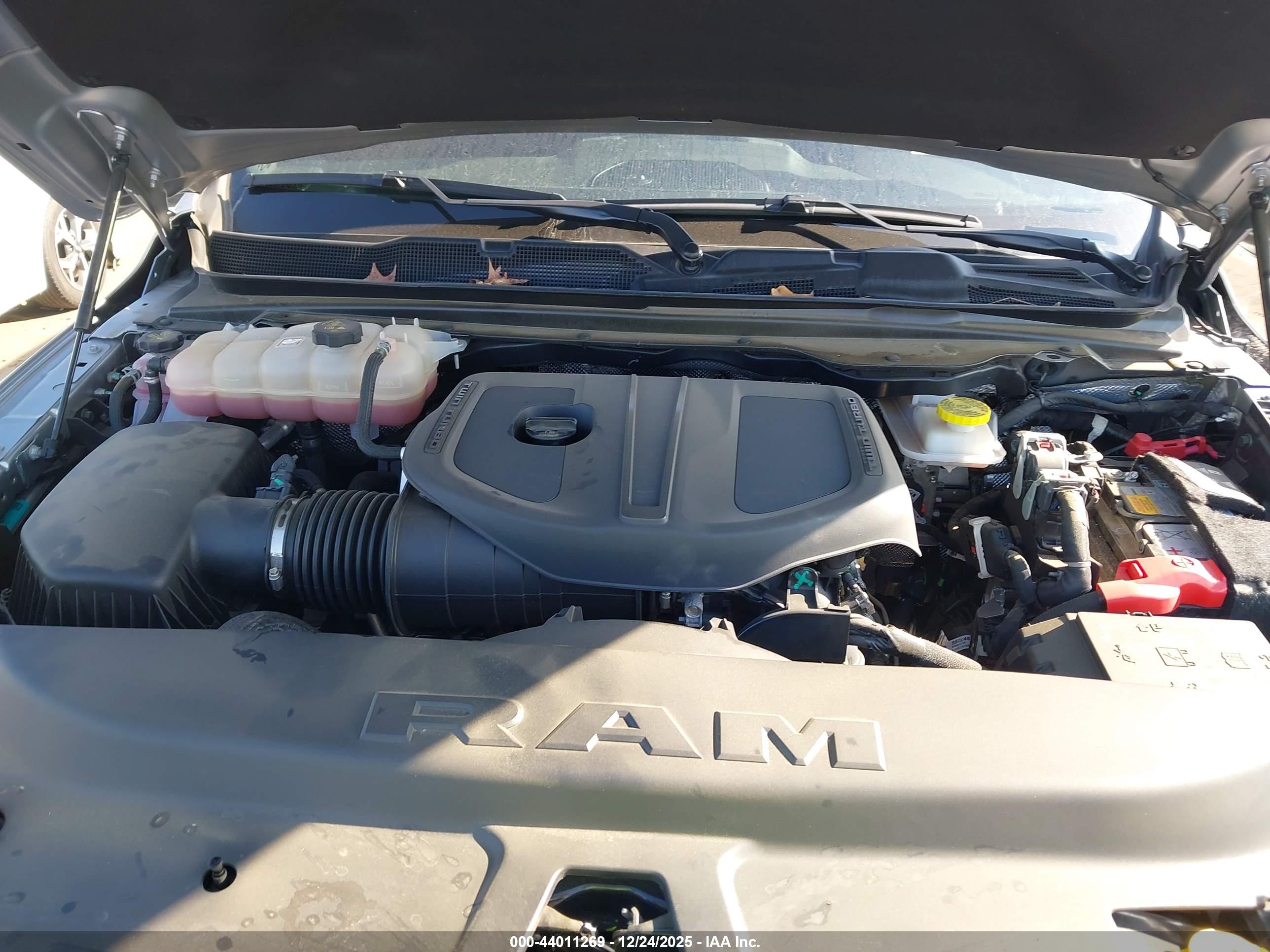 RAM 1500 image 10
