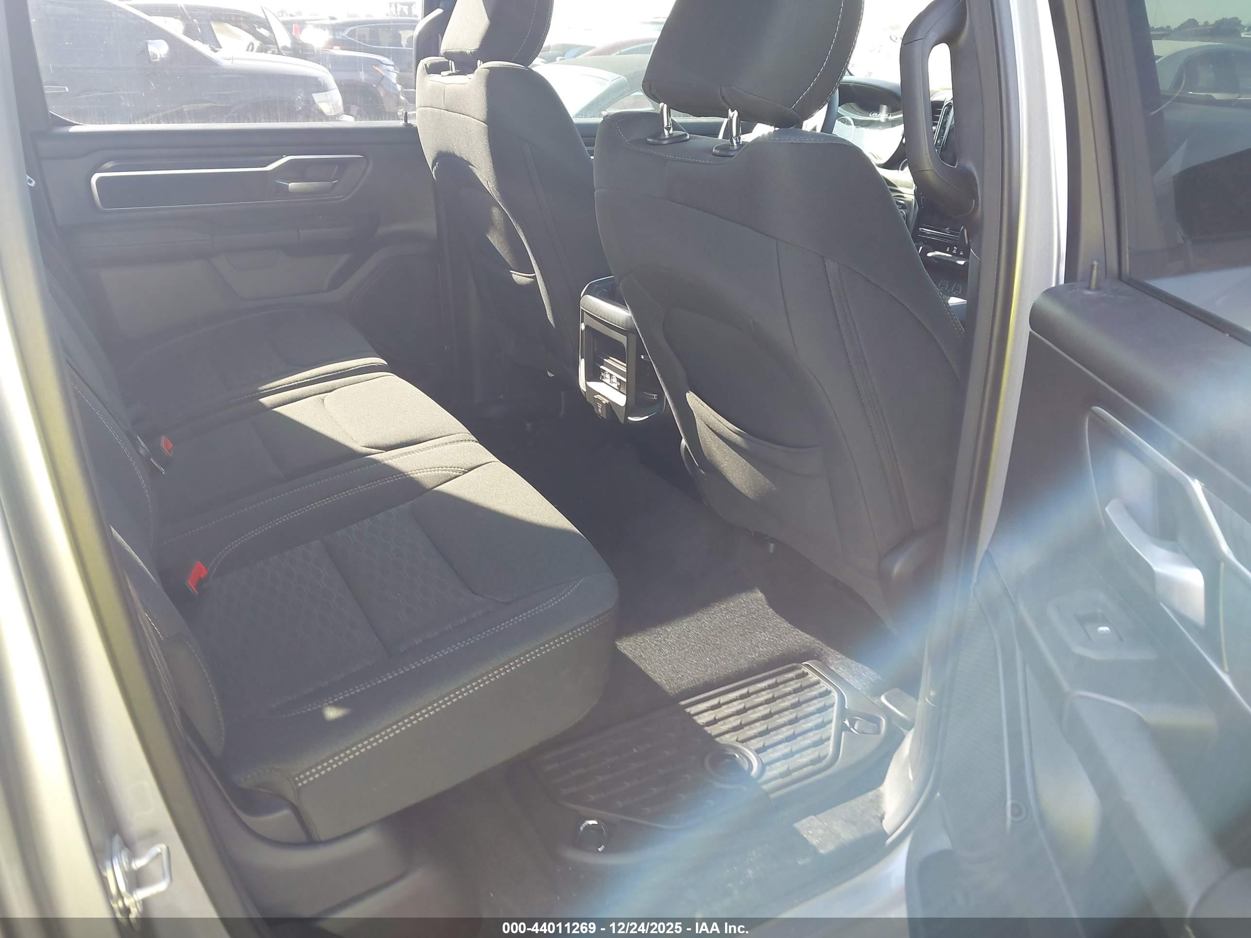 RAM 1500 image 8