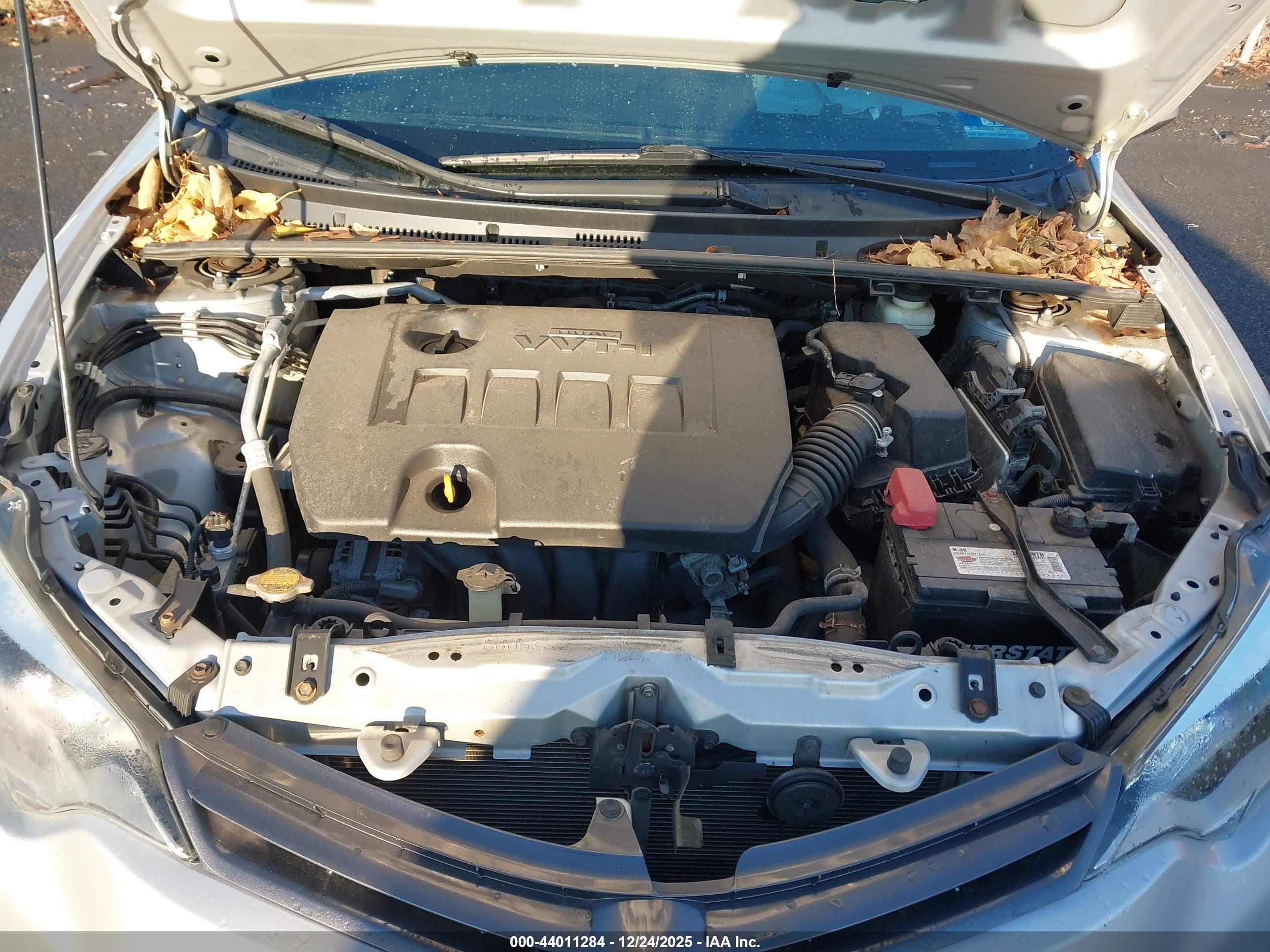 TOYOTA COROLLA image 10