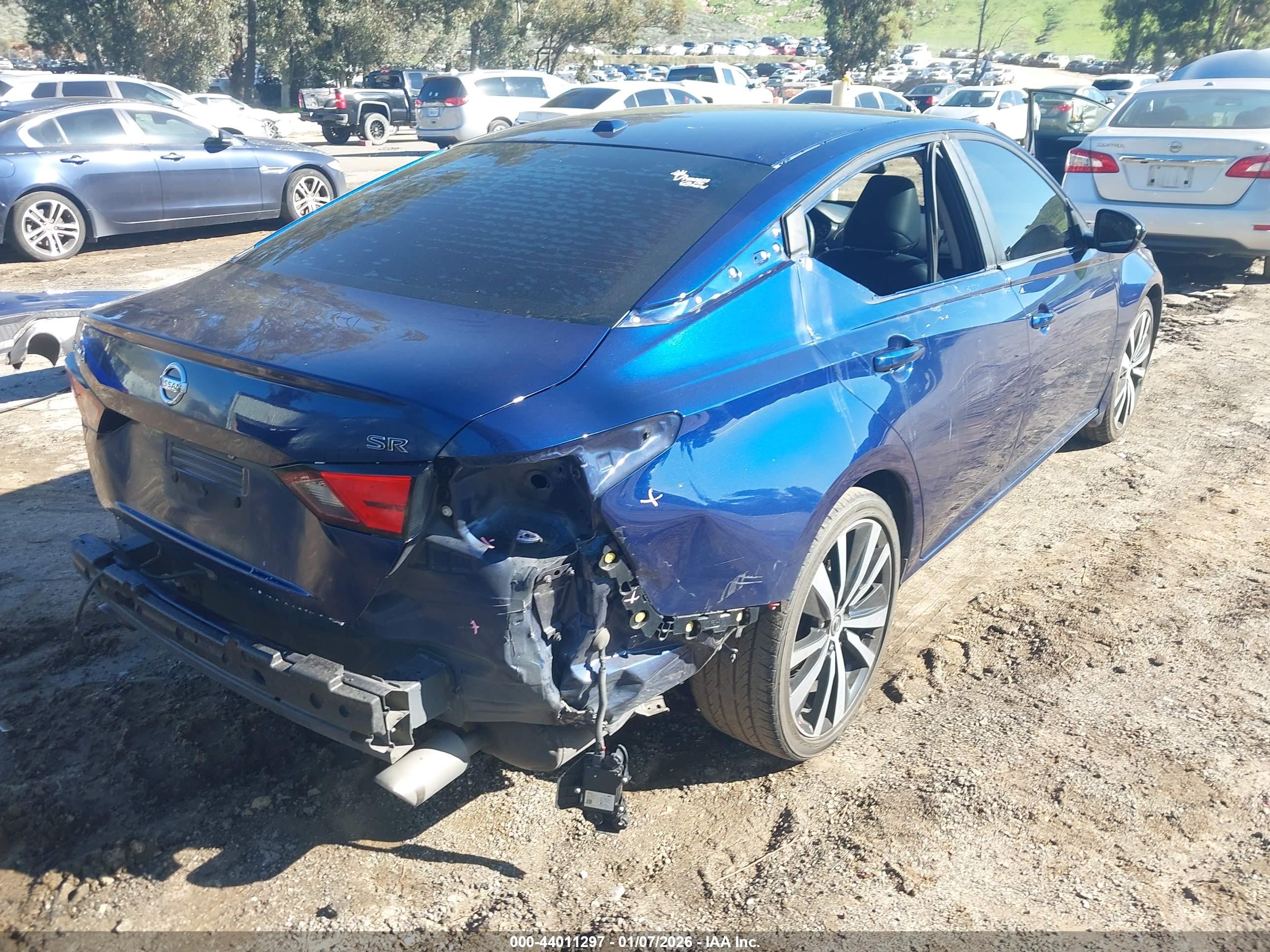 NISSAN ALTIMA image 4