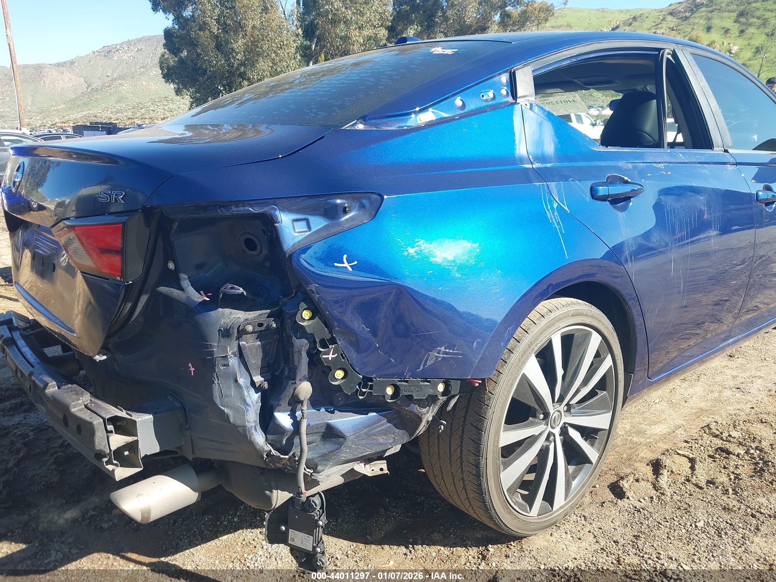 NISSAN ALTIMA image 6