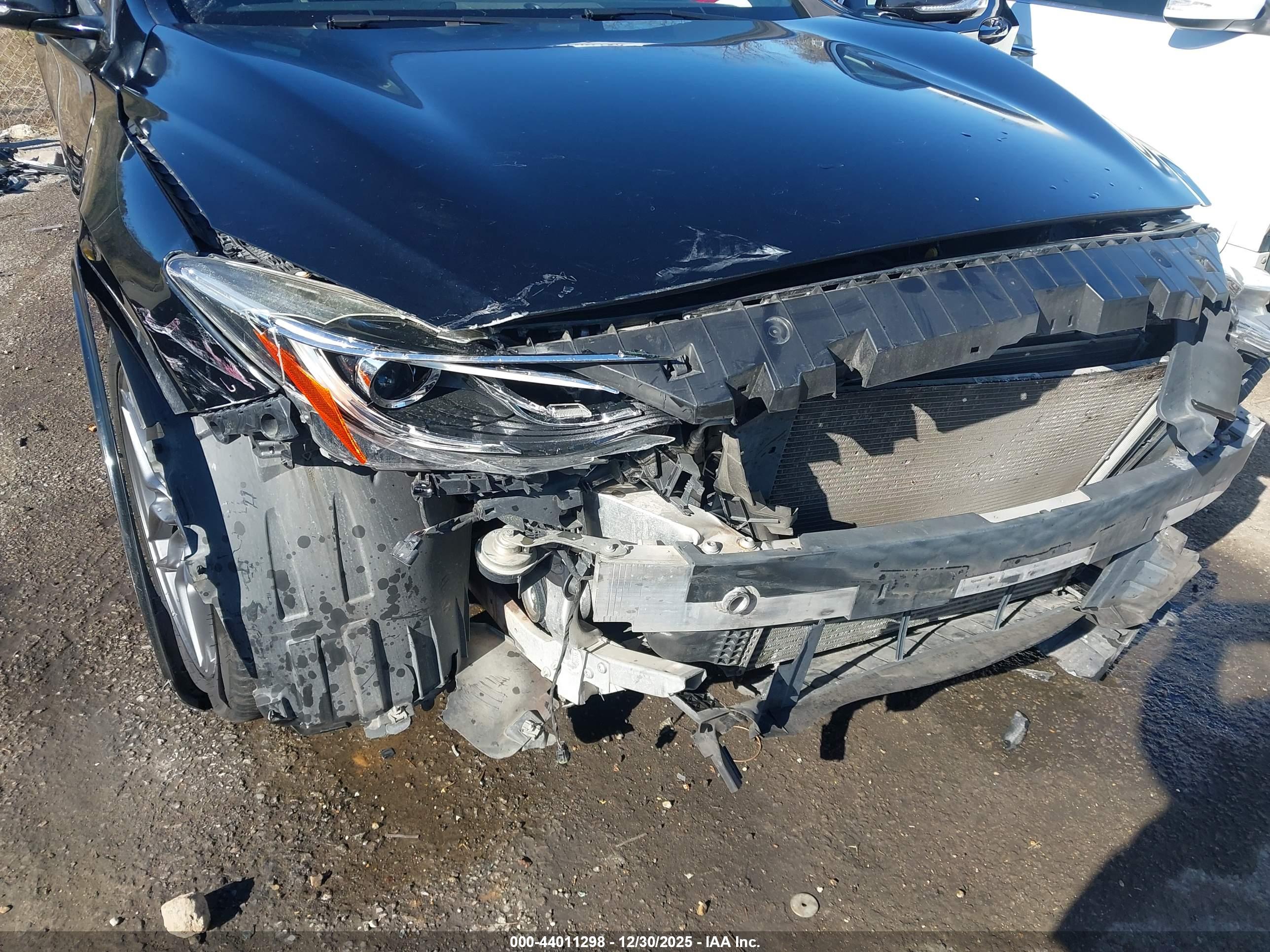 INFINITI QX30 image 6