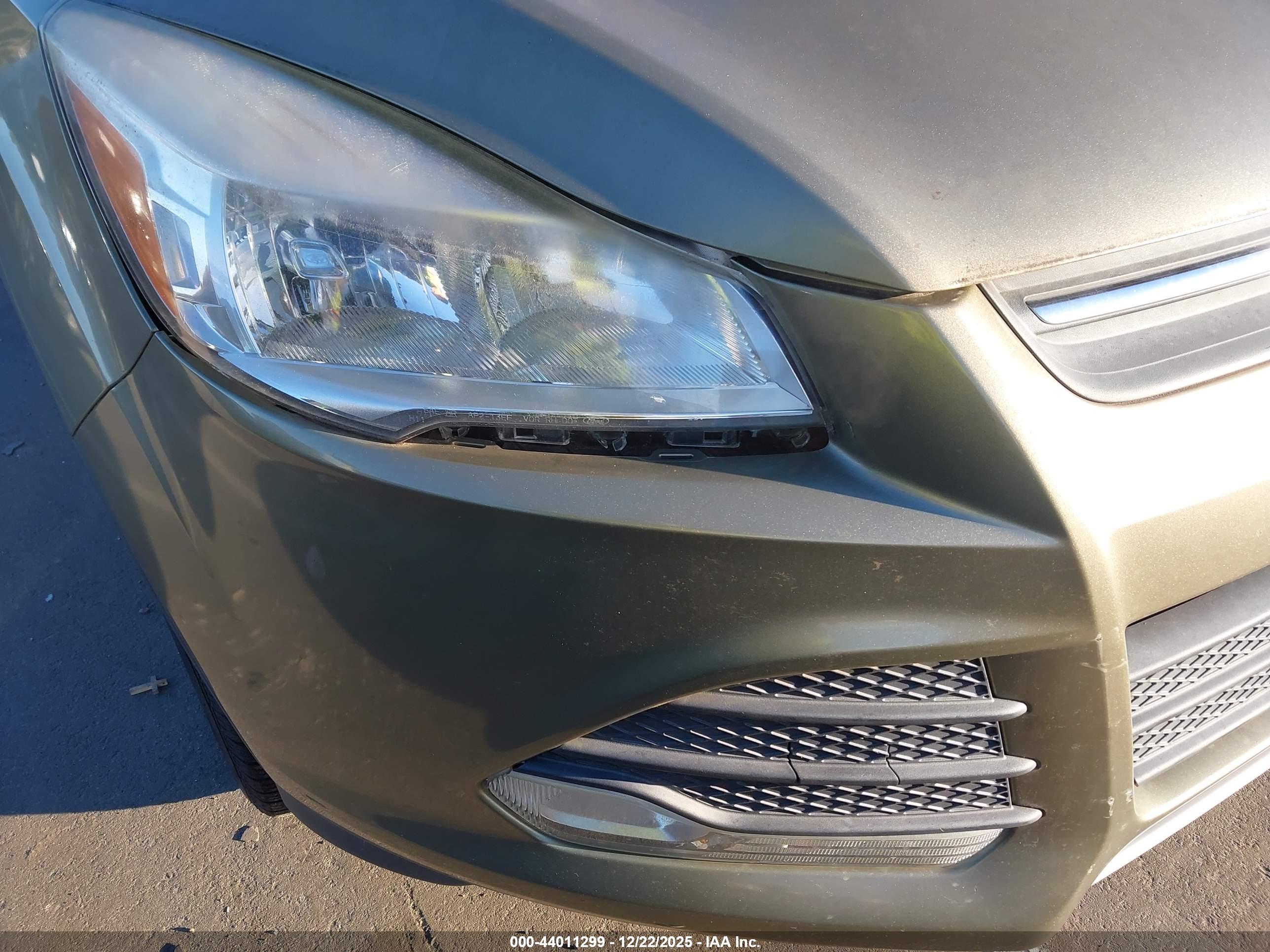 FORD ESCAPE image 6