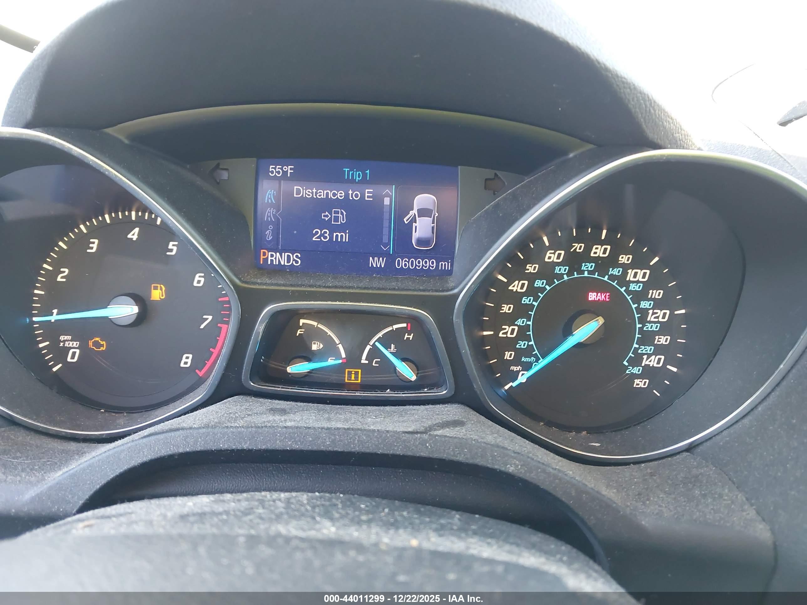FORD ESCAPE image 7