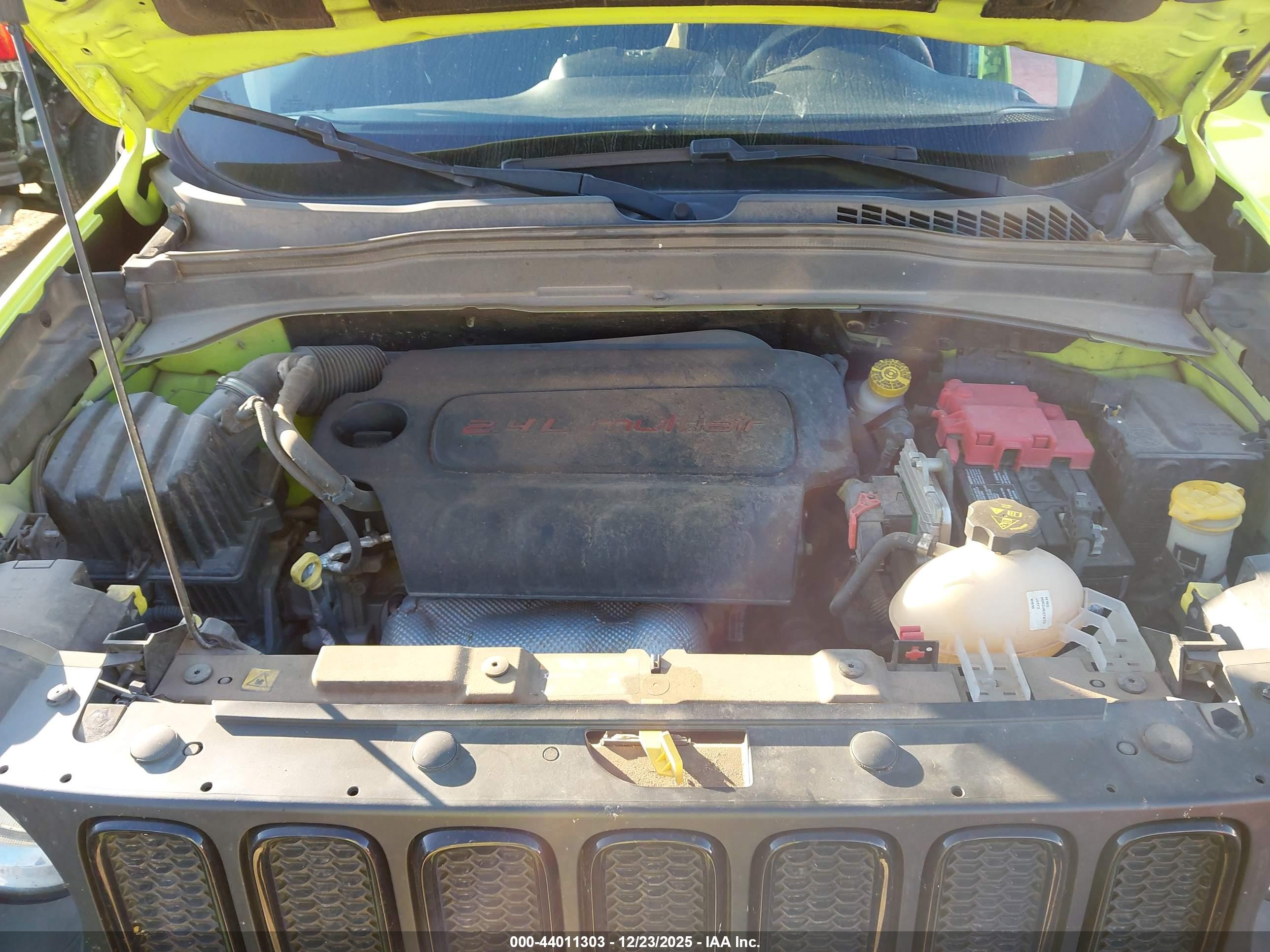 JEEP RENEGADE image 10