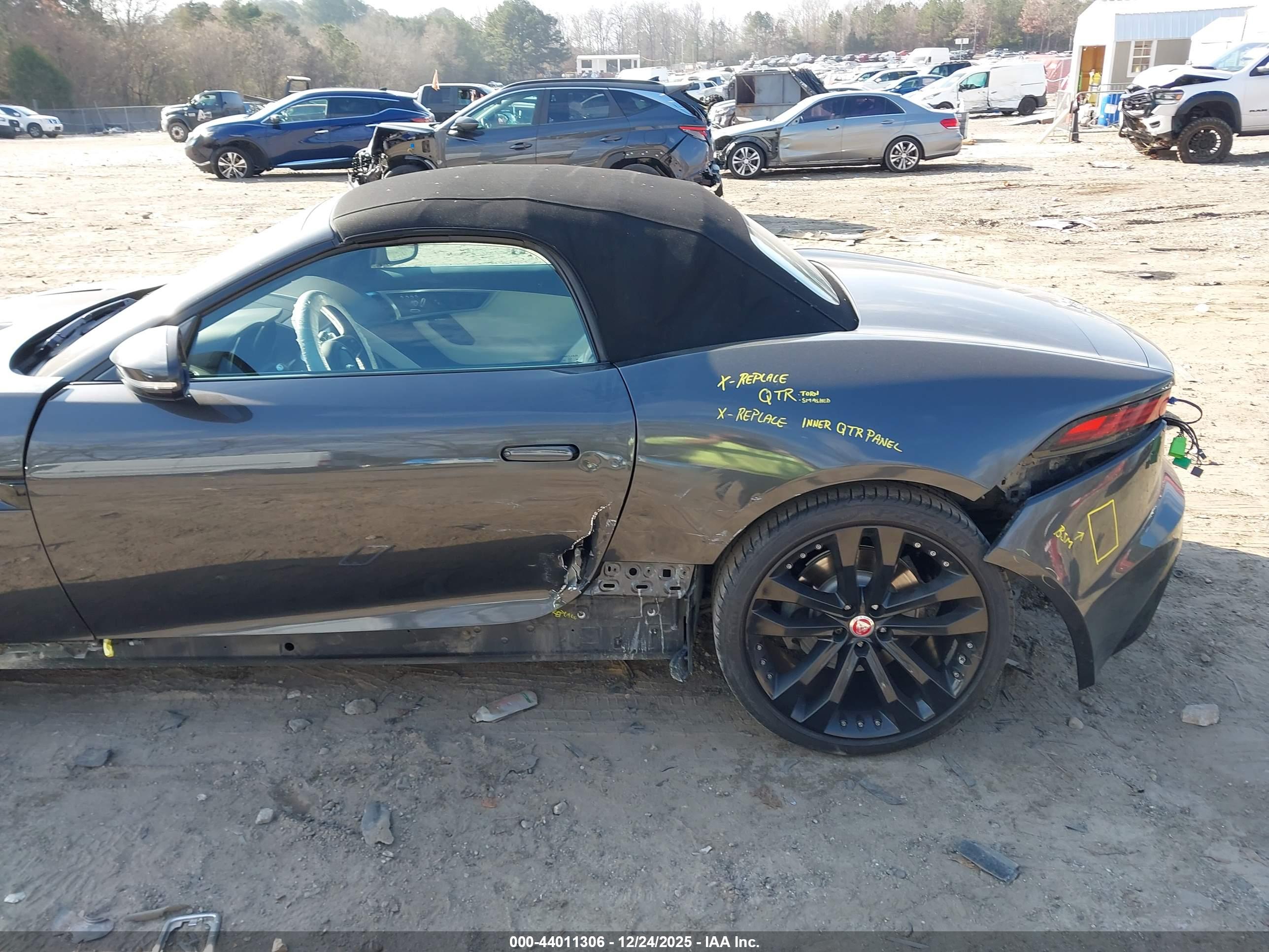 JAGUAR F-TYPE image 6