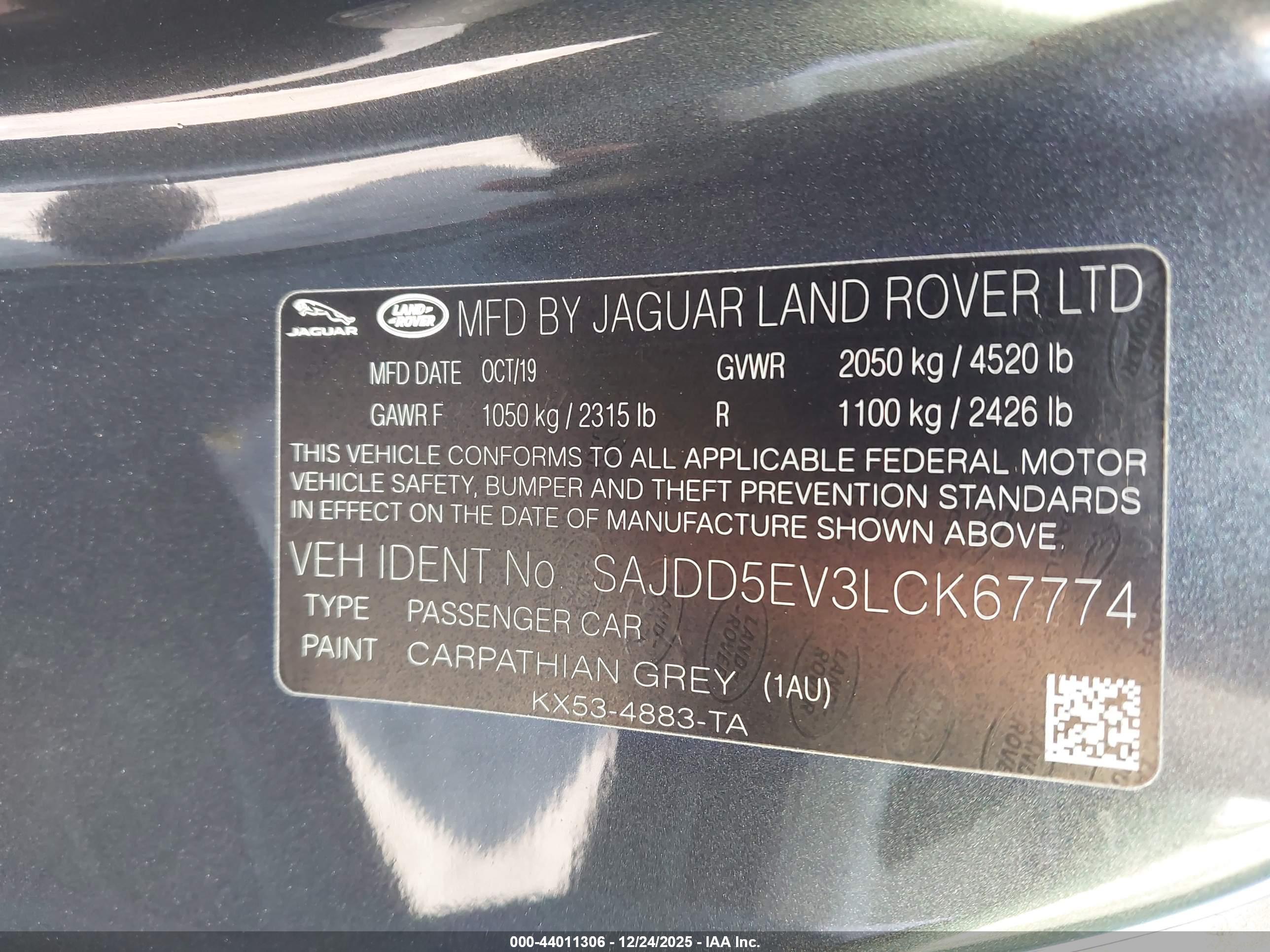 JAGUAR F-TYPE image 9