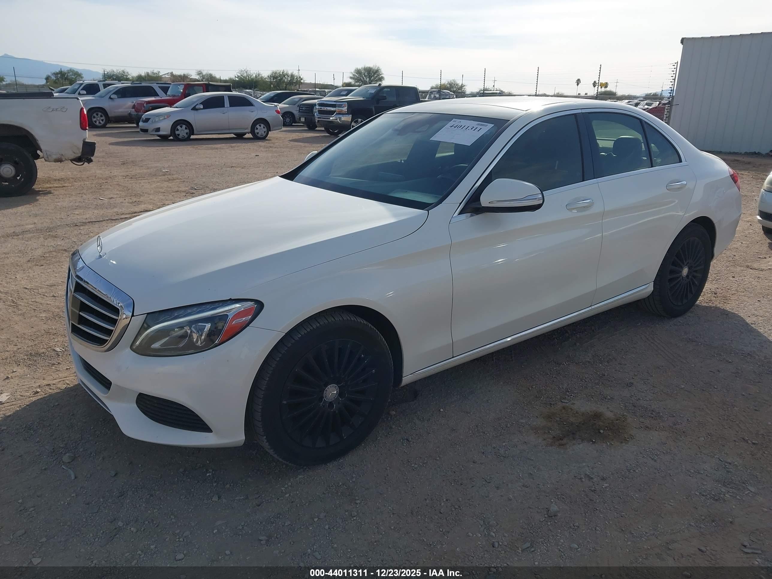 MERCEDES-BENZ C image 2