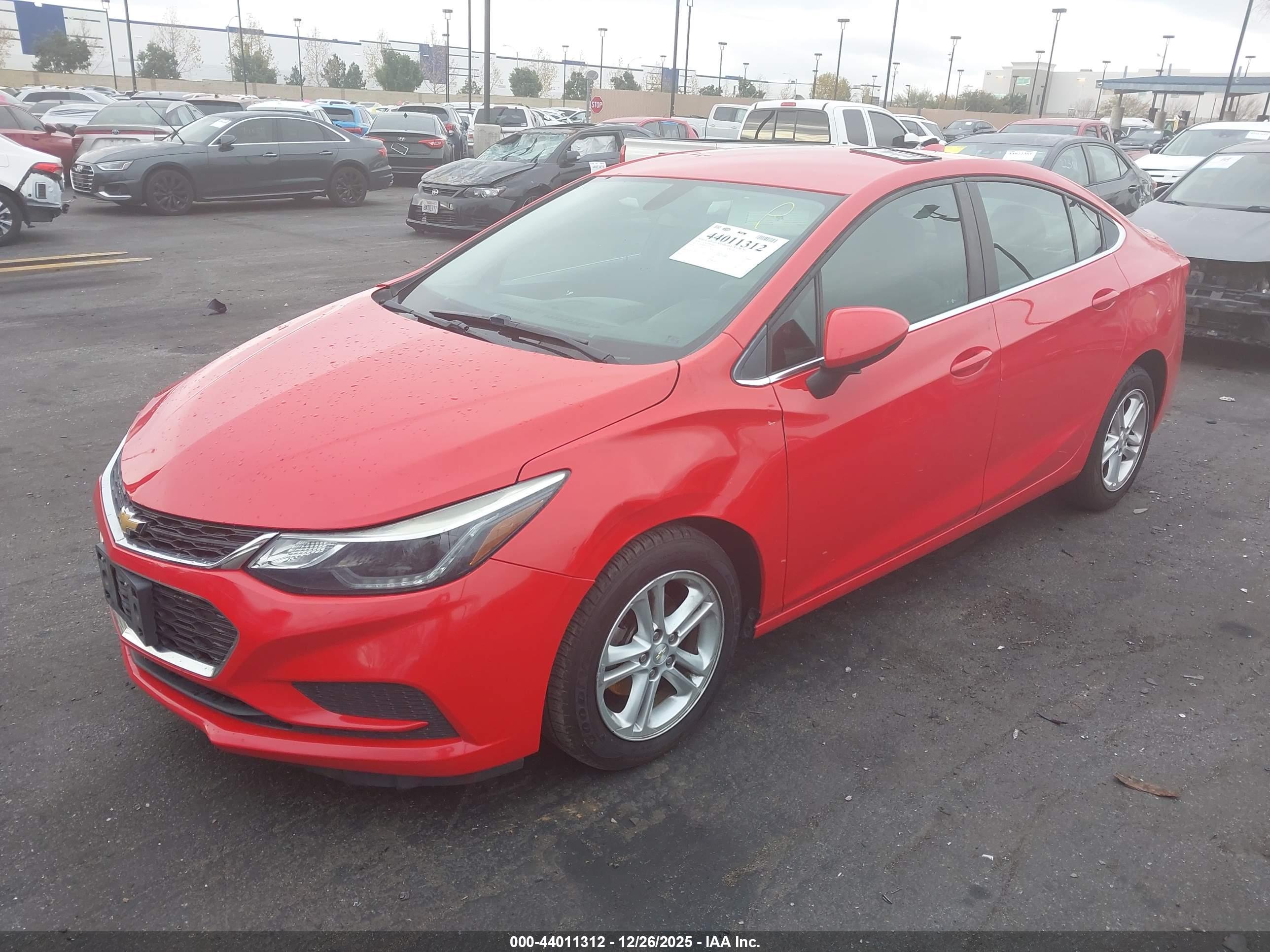 CHEVROLET CRUZE image 2