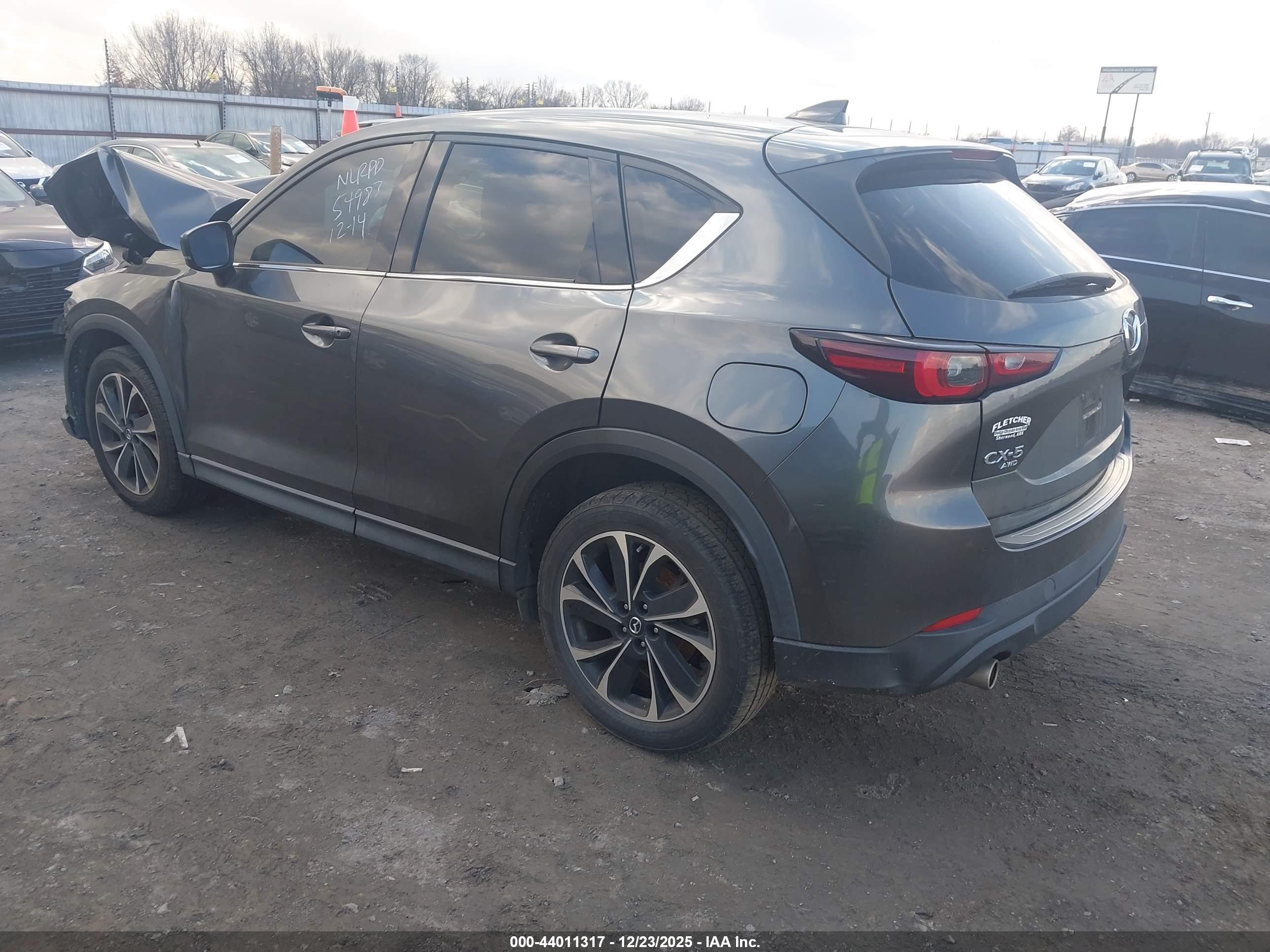 MAZDA CX-5 image 3