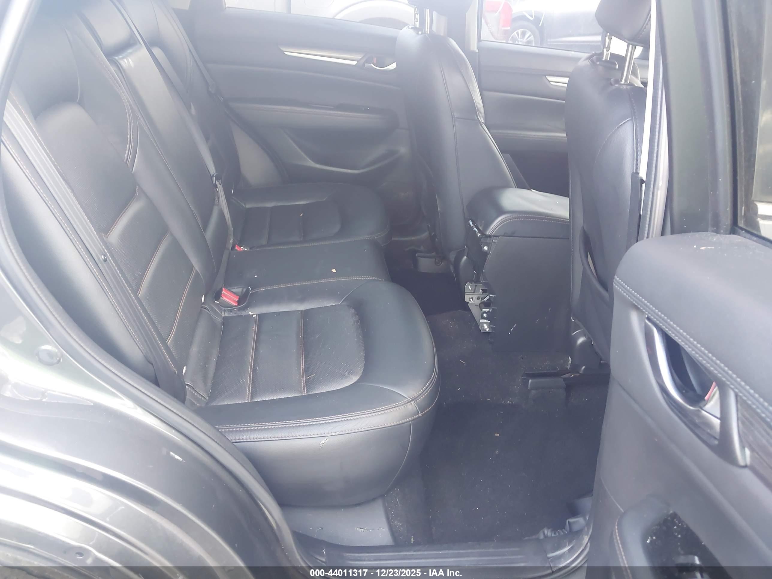 MAZDA CX-5 image 8