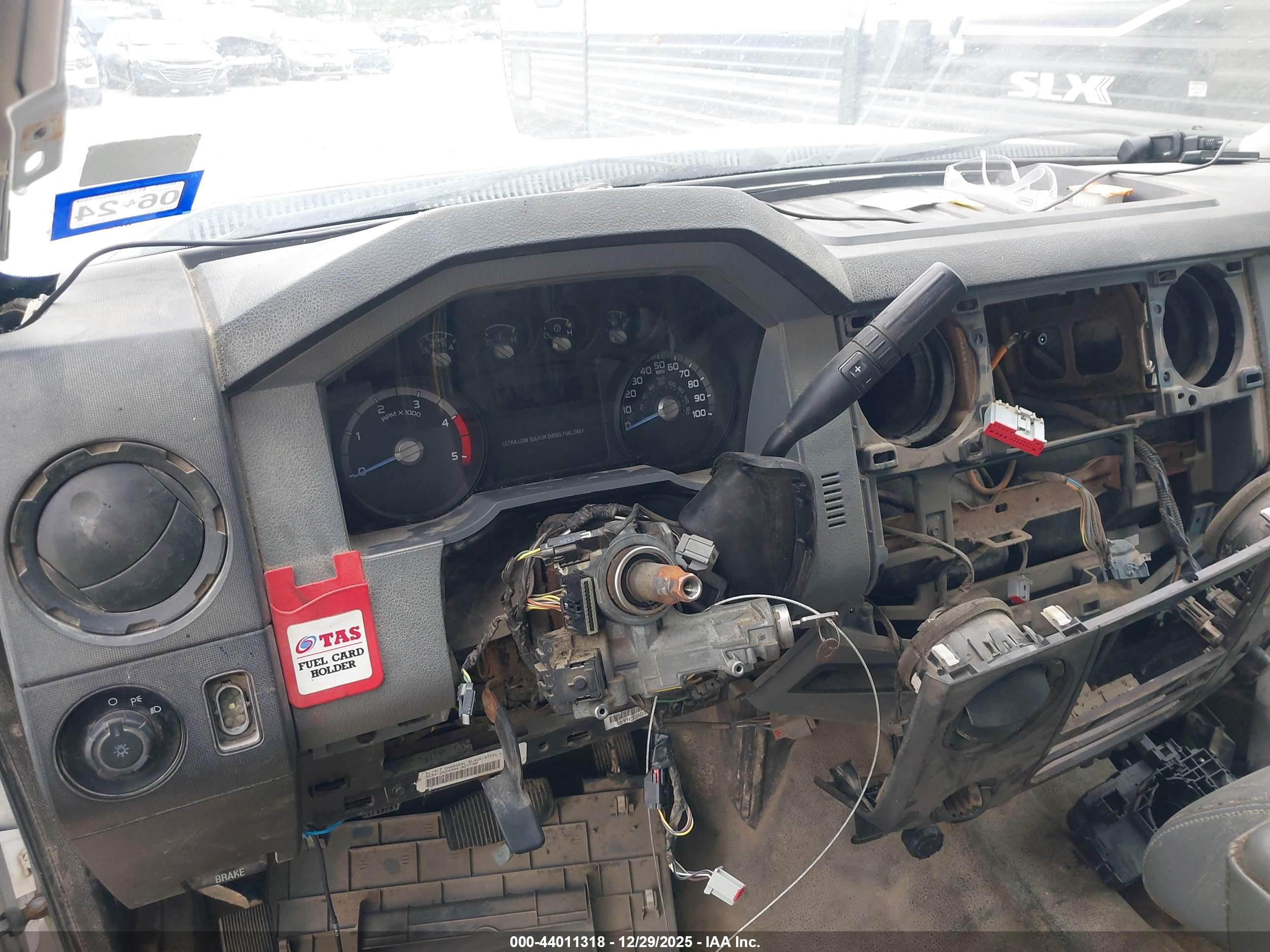 FORD F-350 image 6
