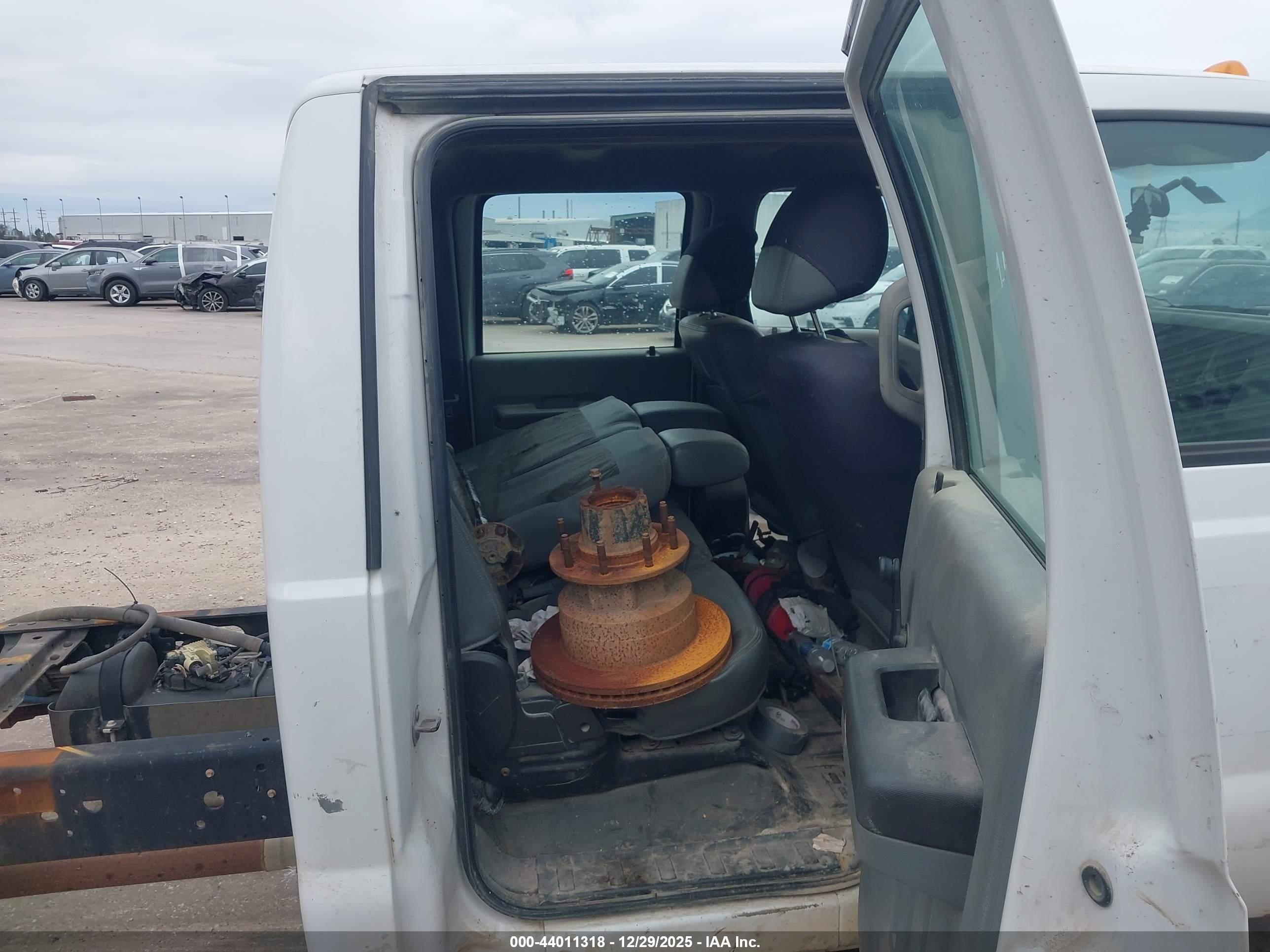 FORD F-350 image 8