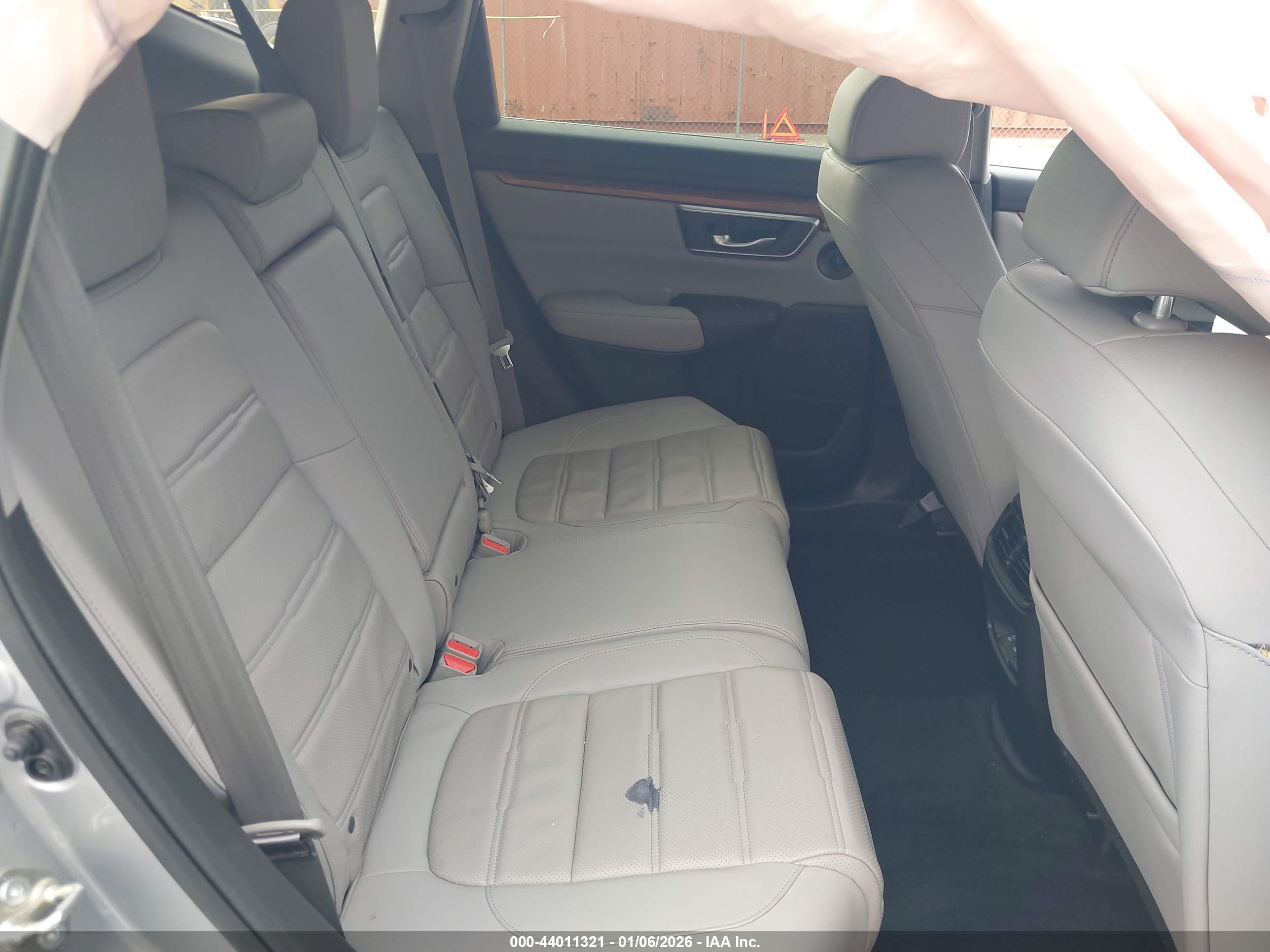 HONDA CR-V image 8