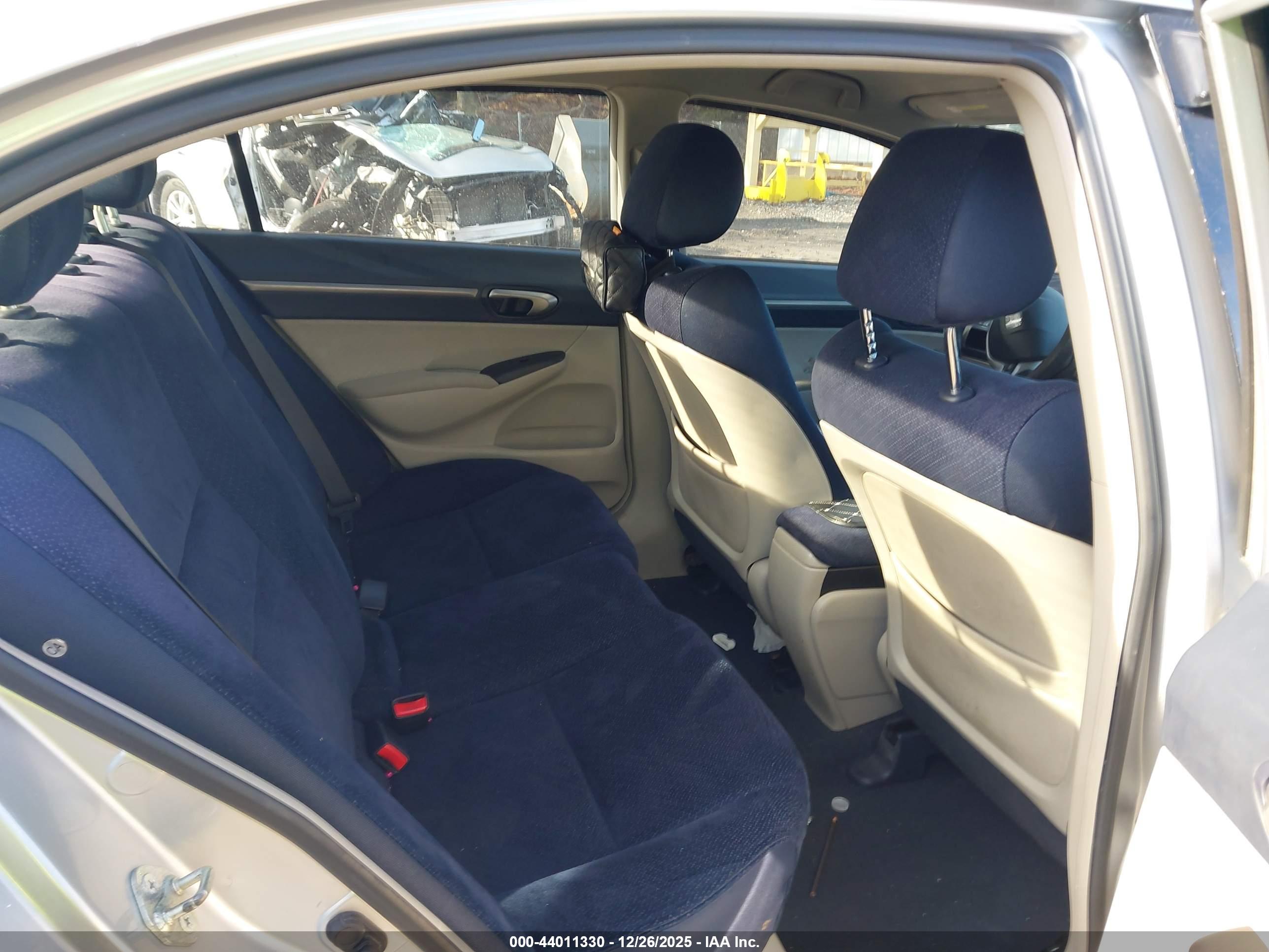 HONDA CIVIC image 8