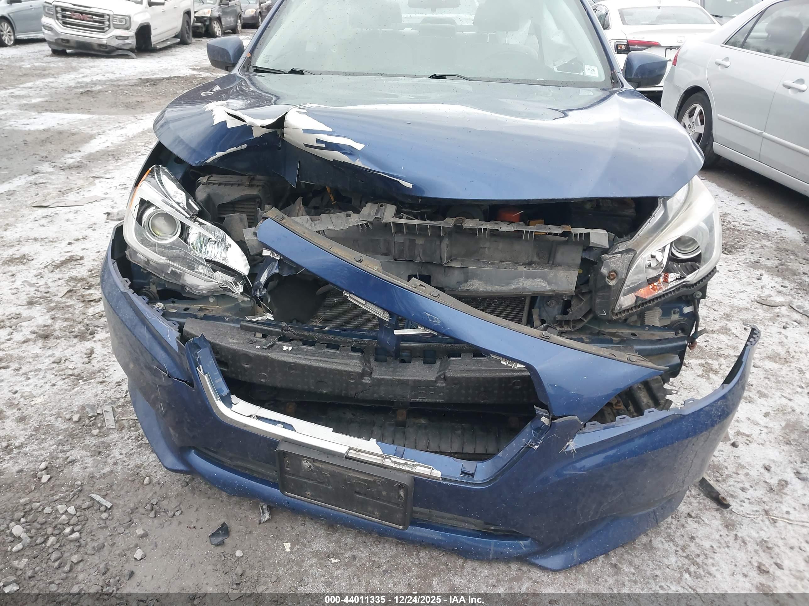 SUBARU LEGACY image 6