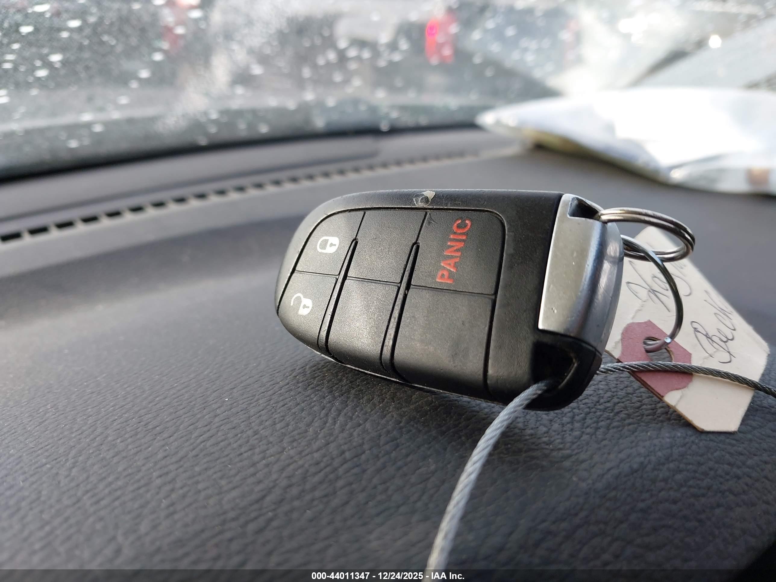 JEEP GRAND image 11