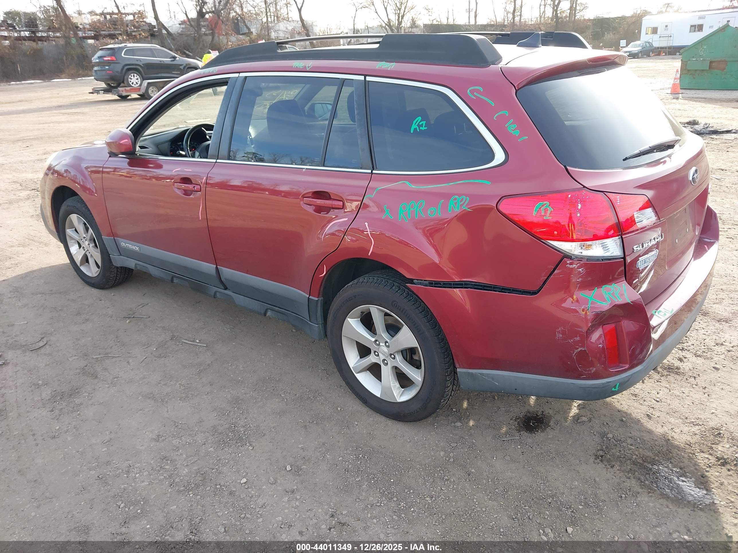 SUBARU OUTBACK image 3