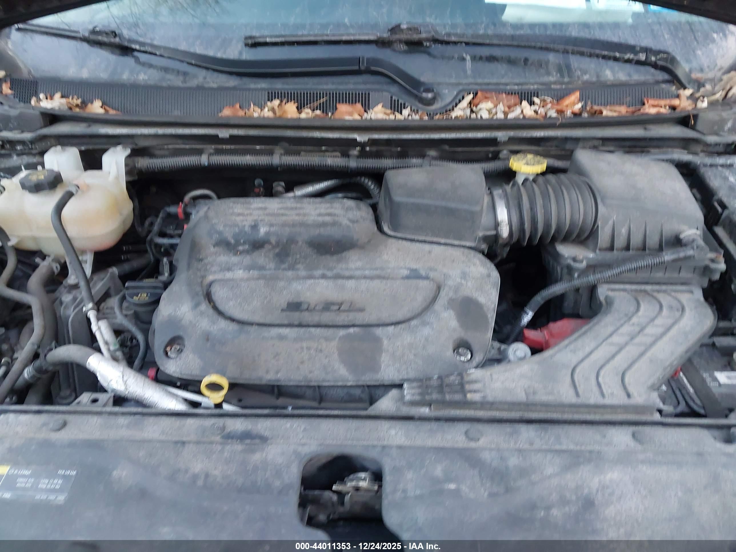 CHRYSLER PACIFICA image 10