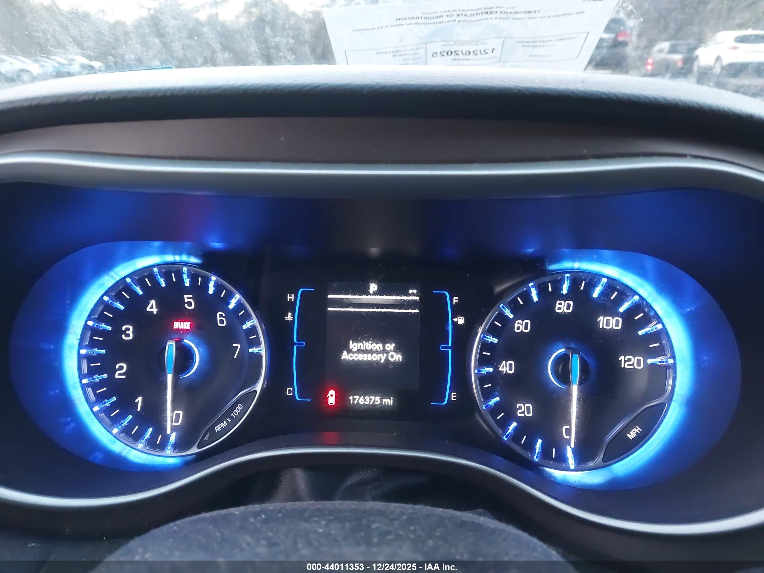 CHRYSLER PACIFICA image 7