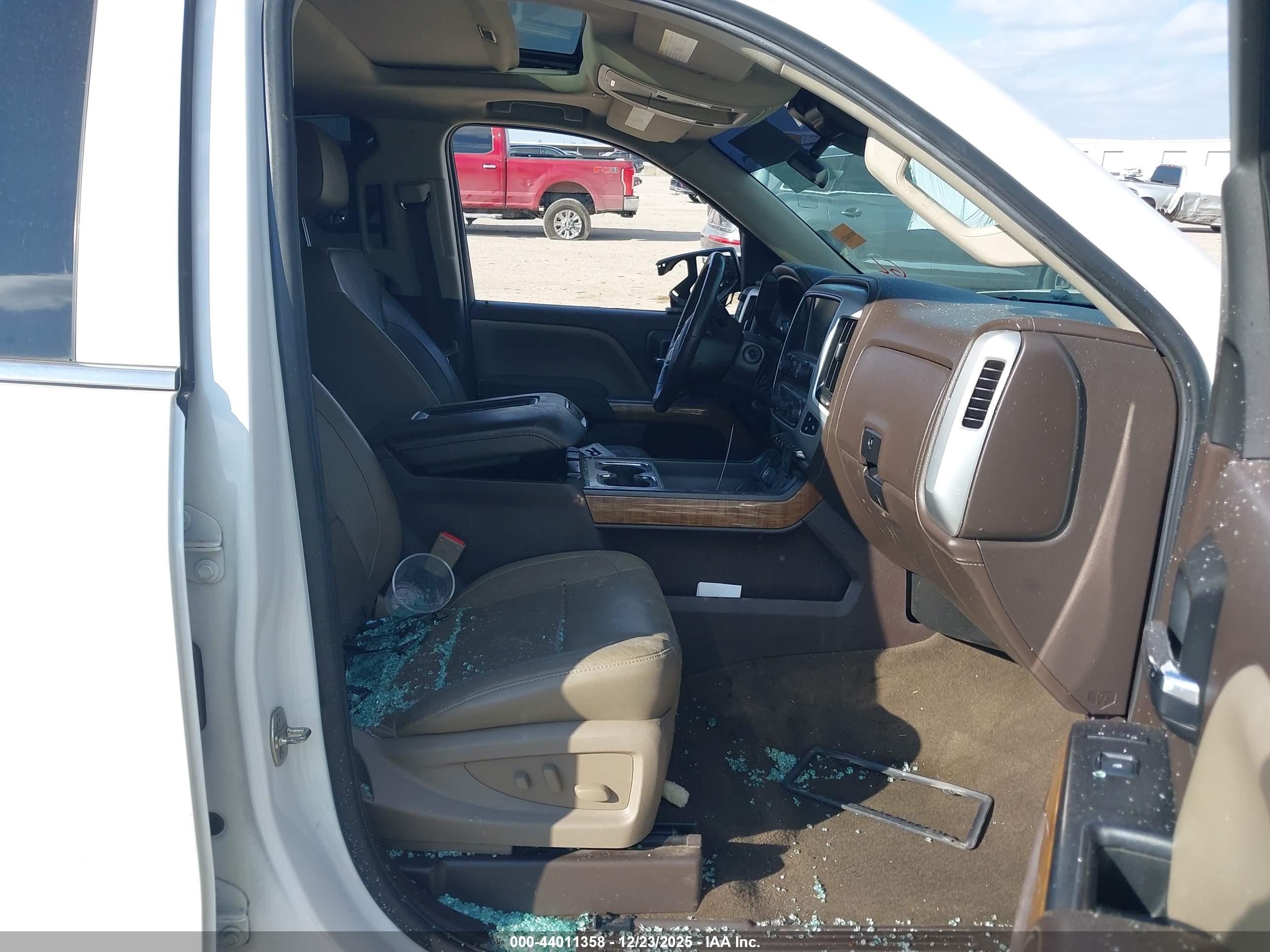 GMC SIERRA image 5