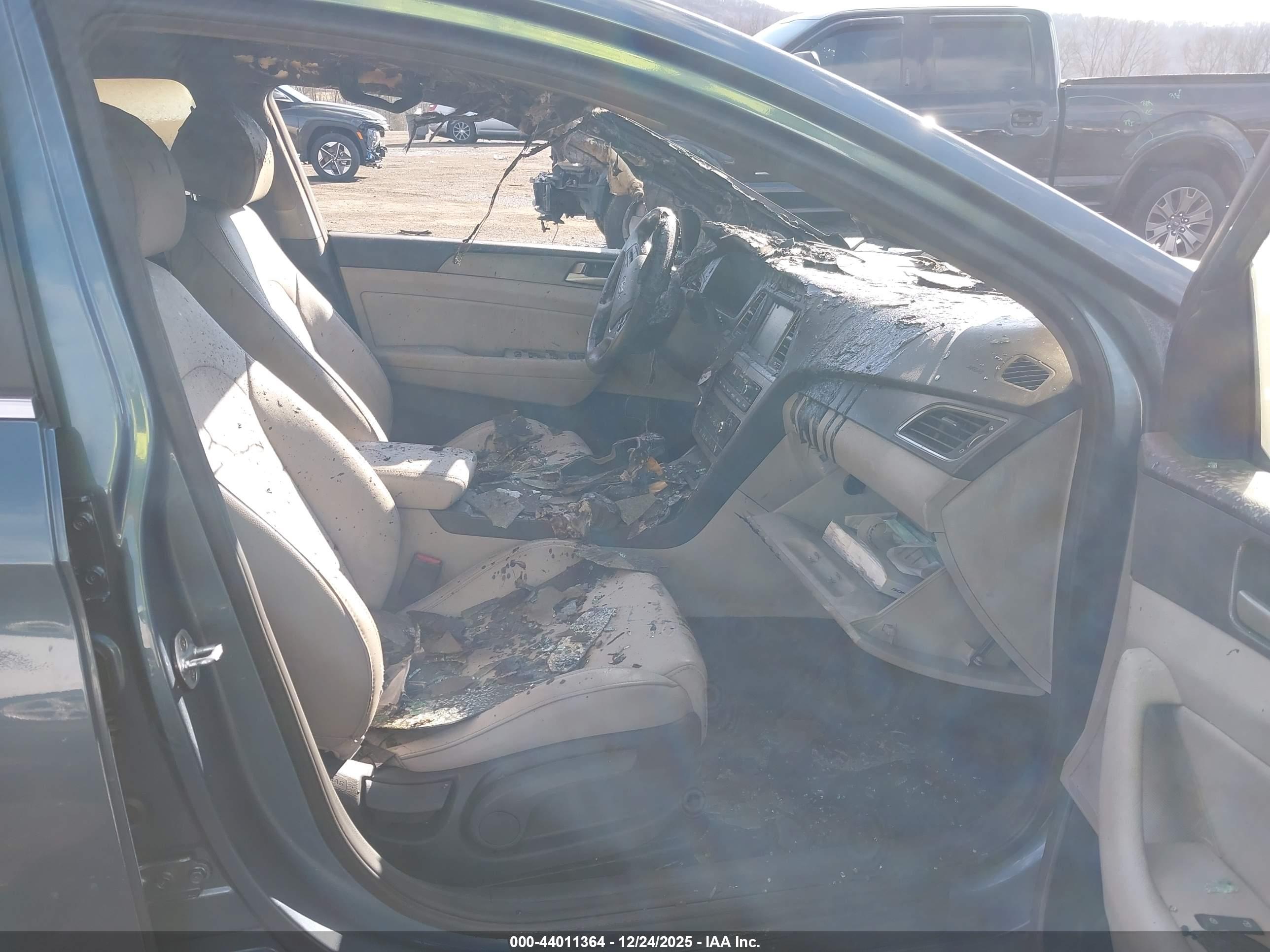 HYUNDAI SONATA image 5