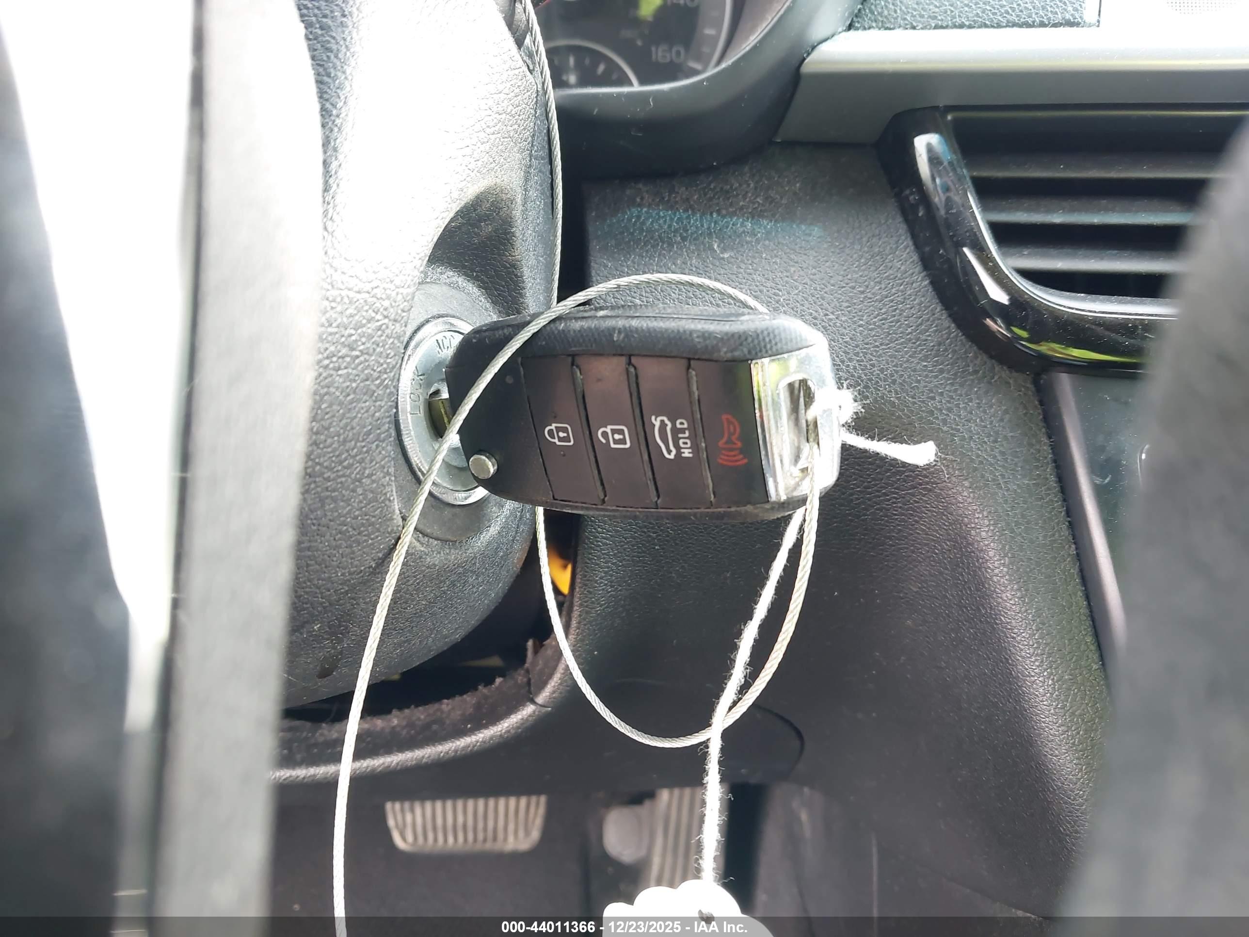 KIA OPTIMA image 11