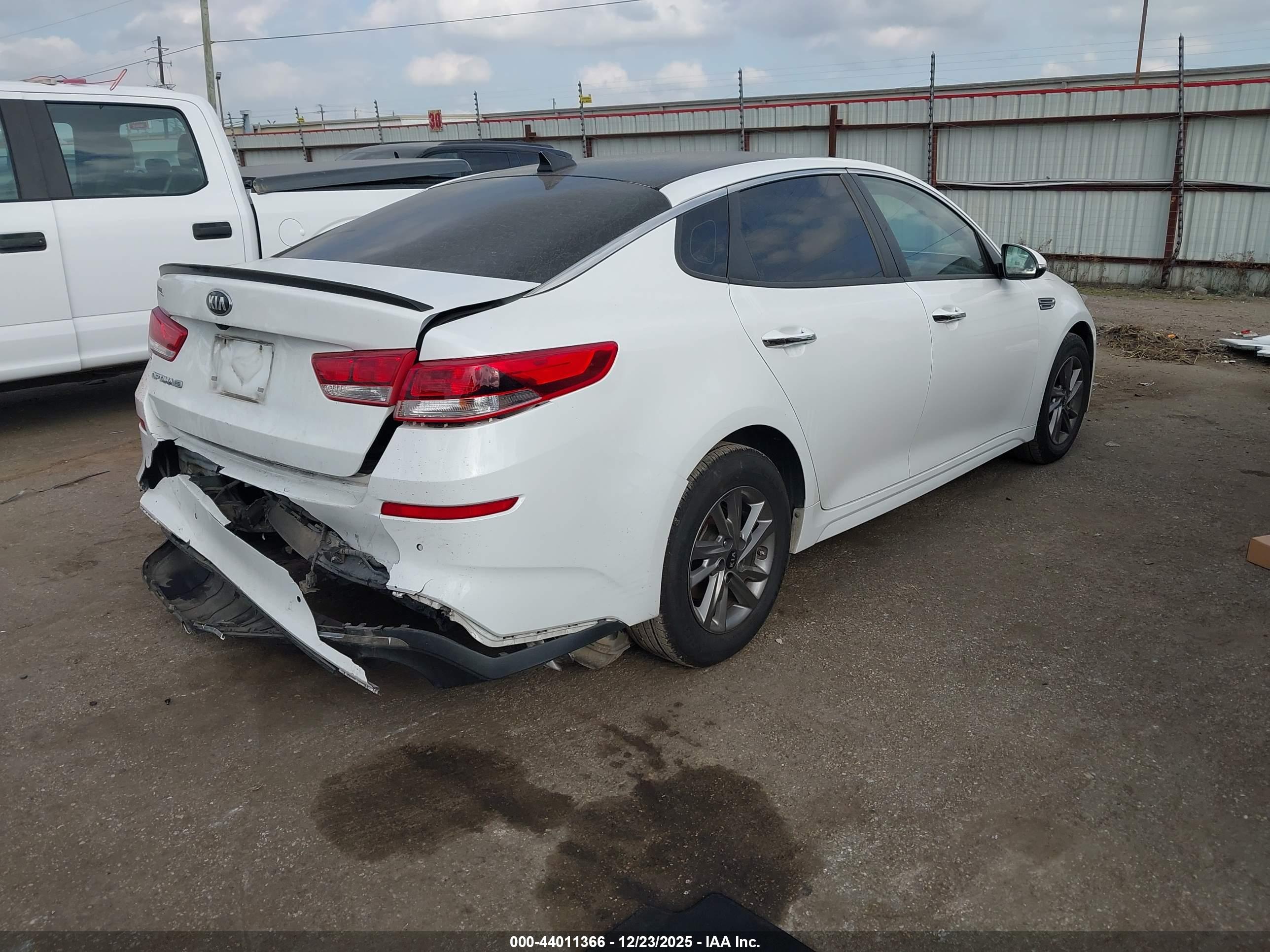 KIA OPTIMA image 4