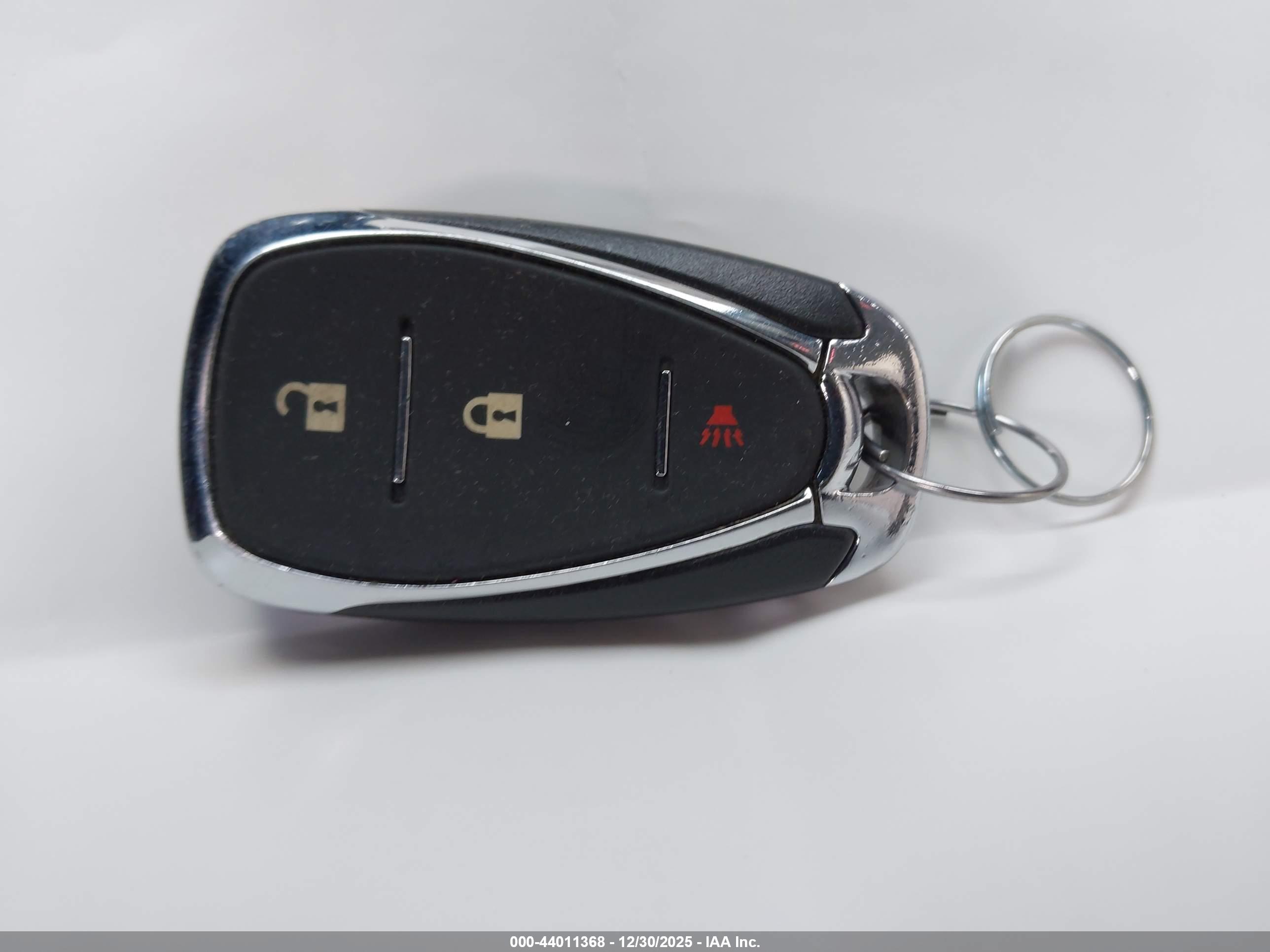 CHEVROLET EQUINOX image 11