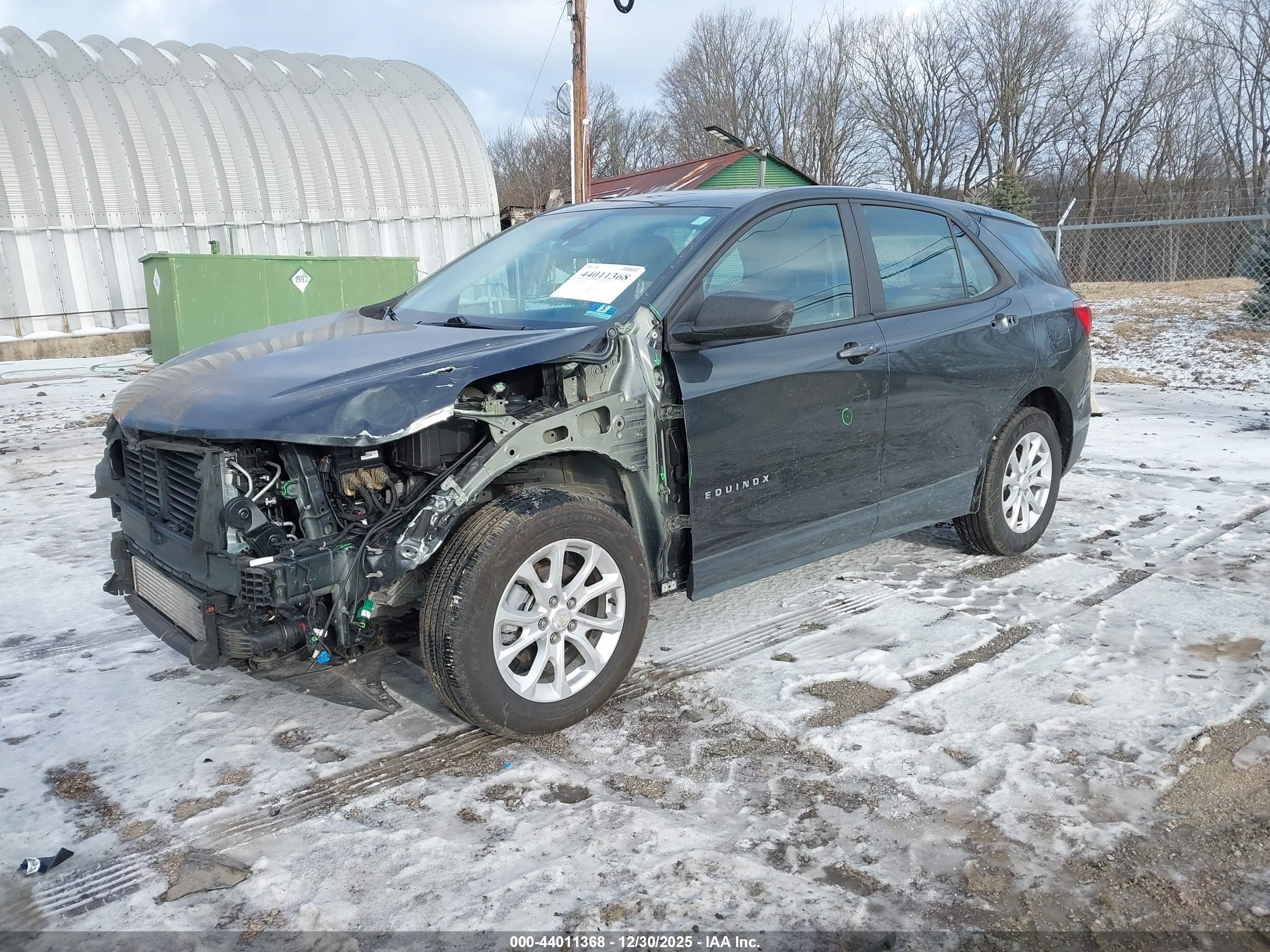 CHEVROLET EQUINOX image 2