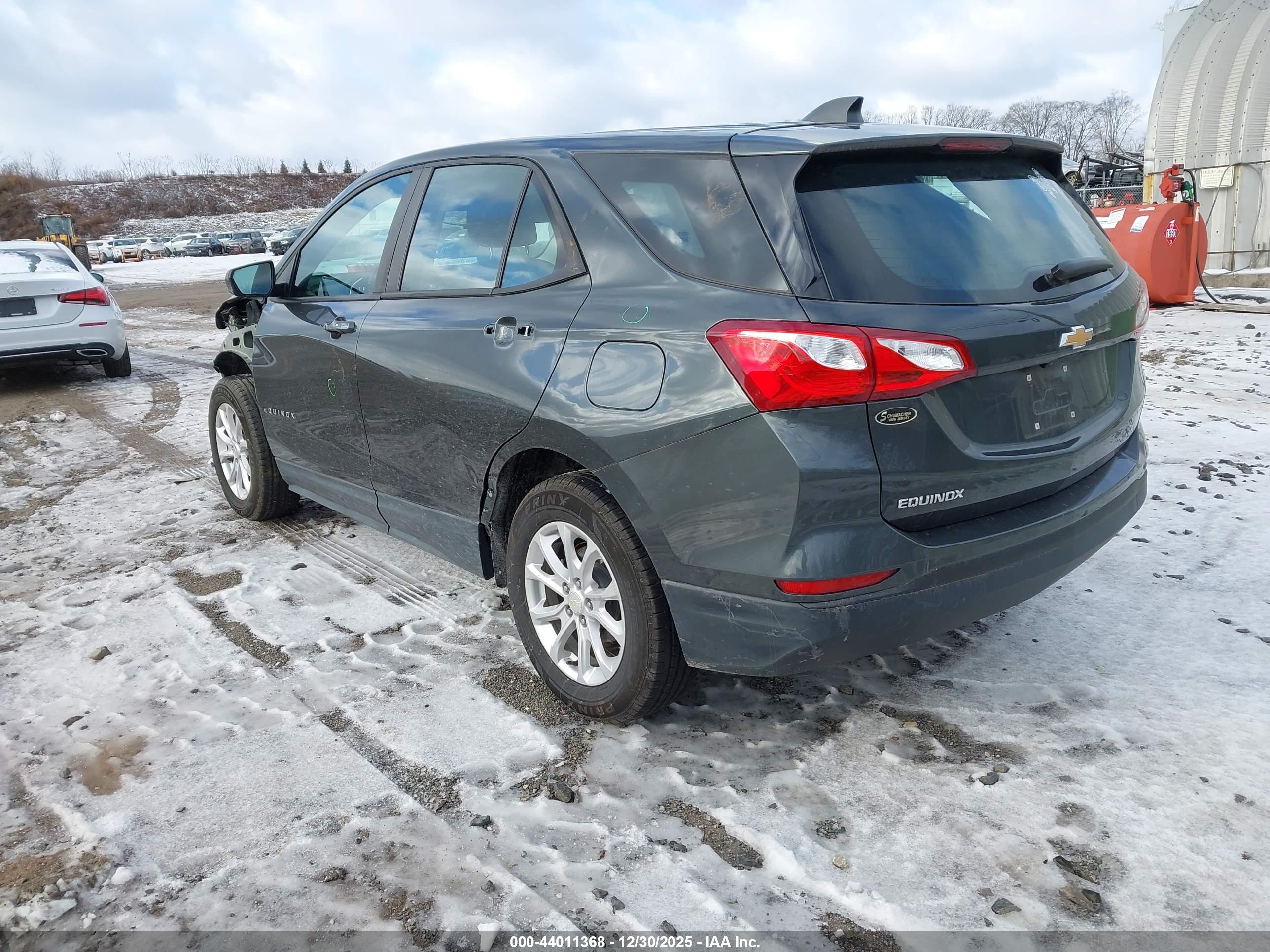 CHEVROLET EQUINOX image 3