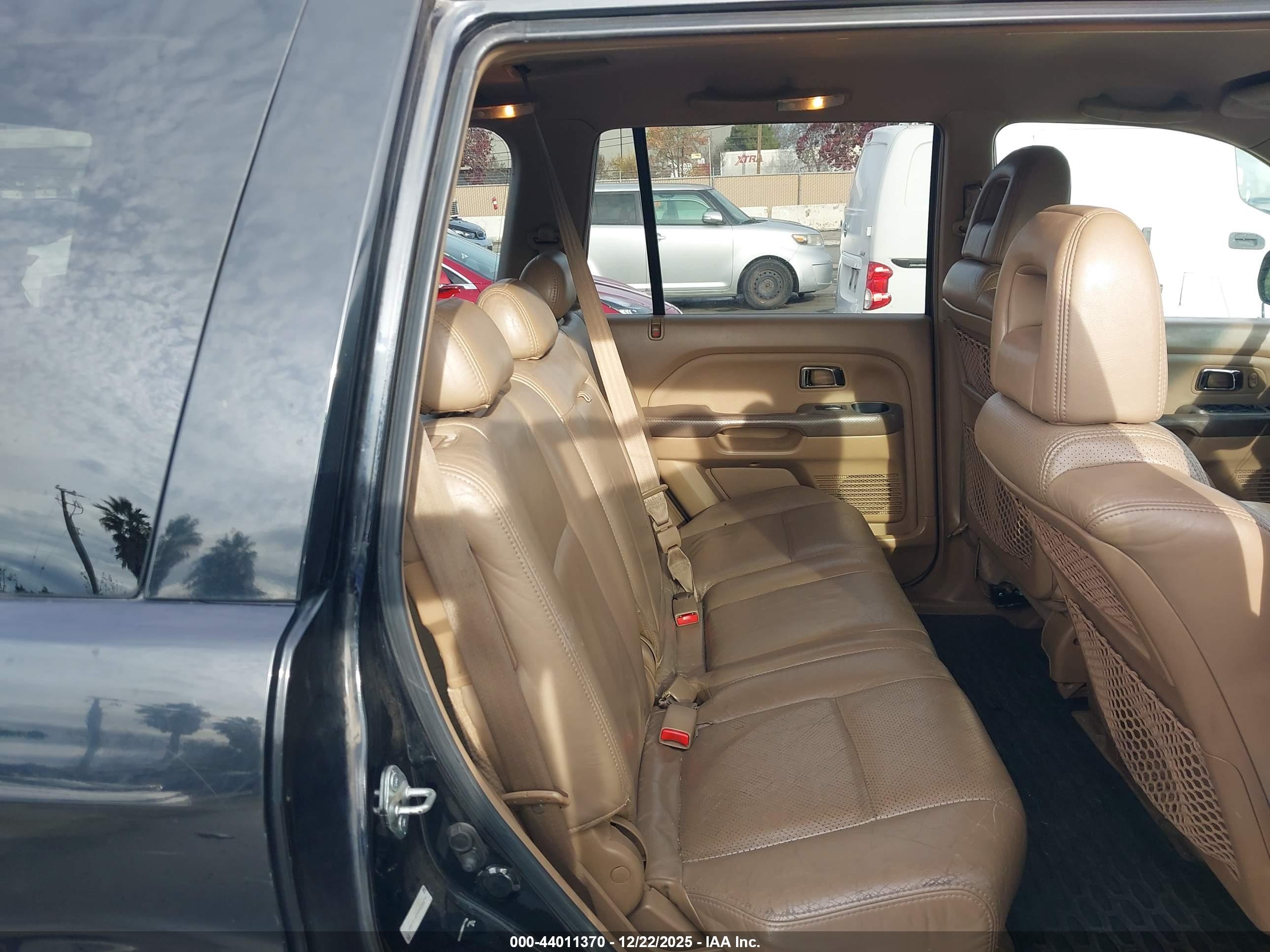 HONDA PILOT image 8