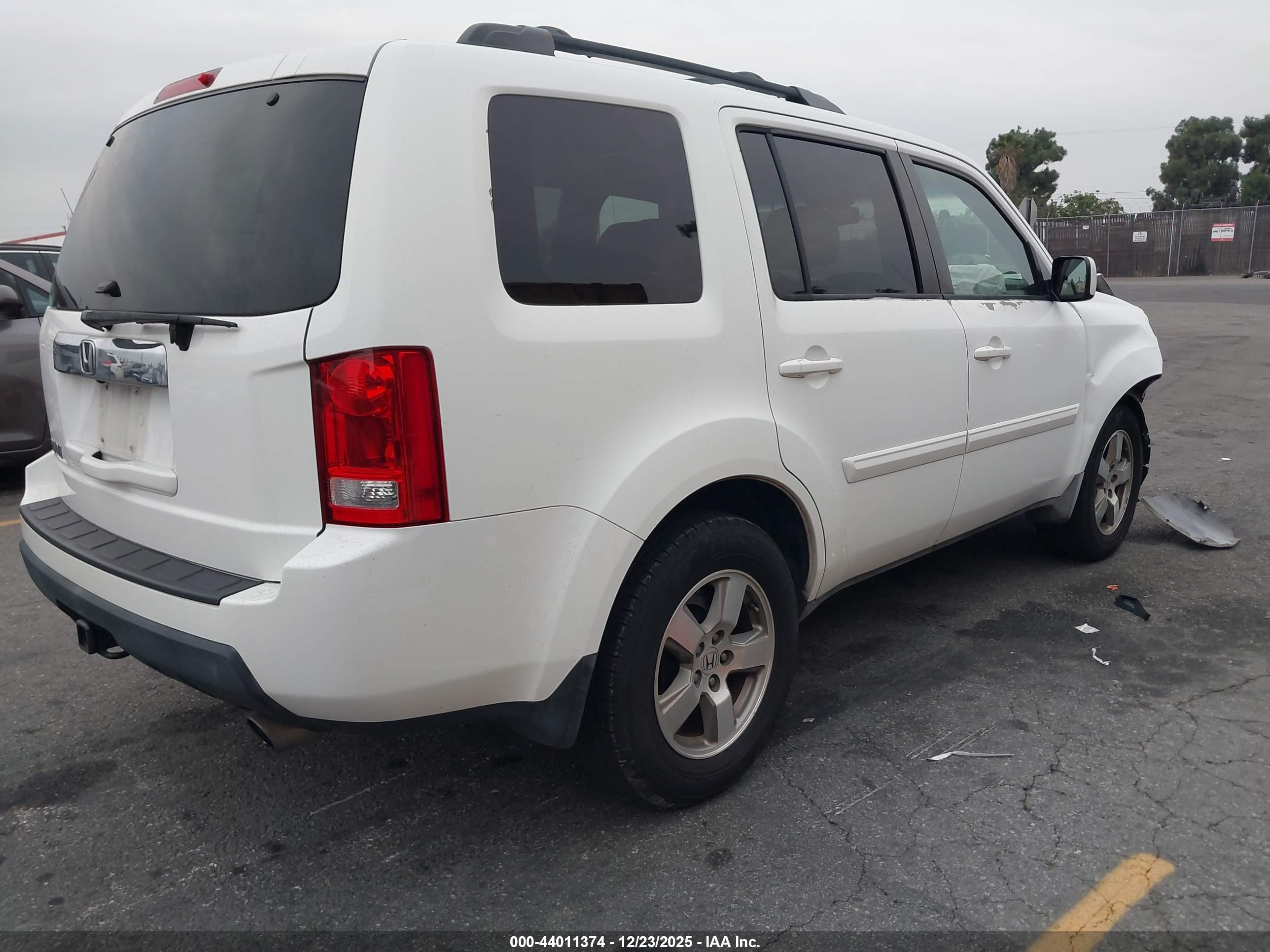 HONDA PILOT image 4