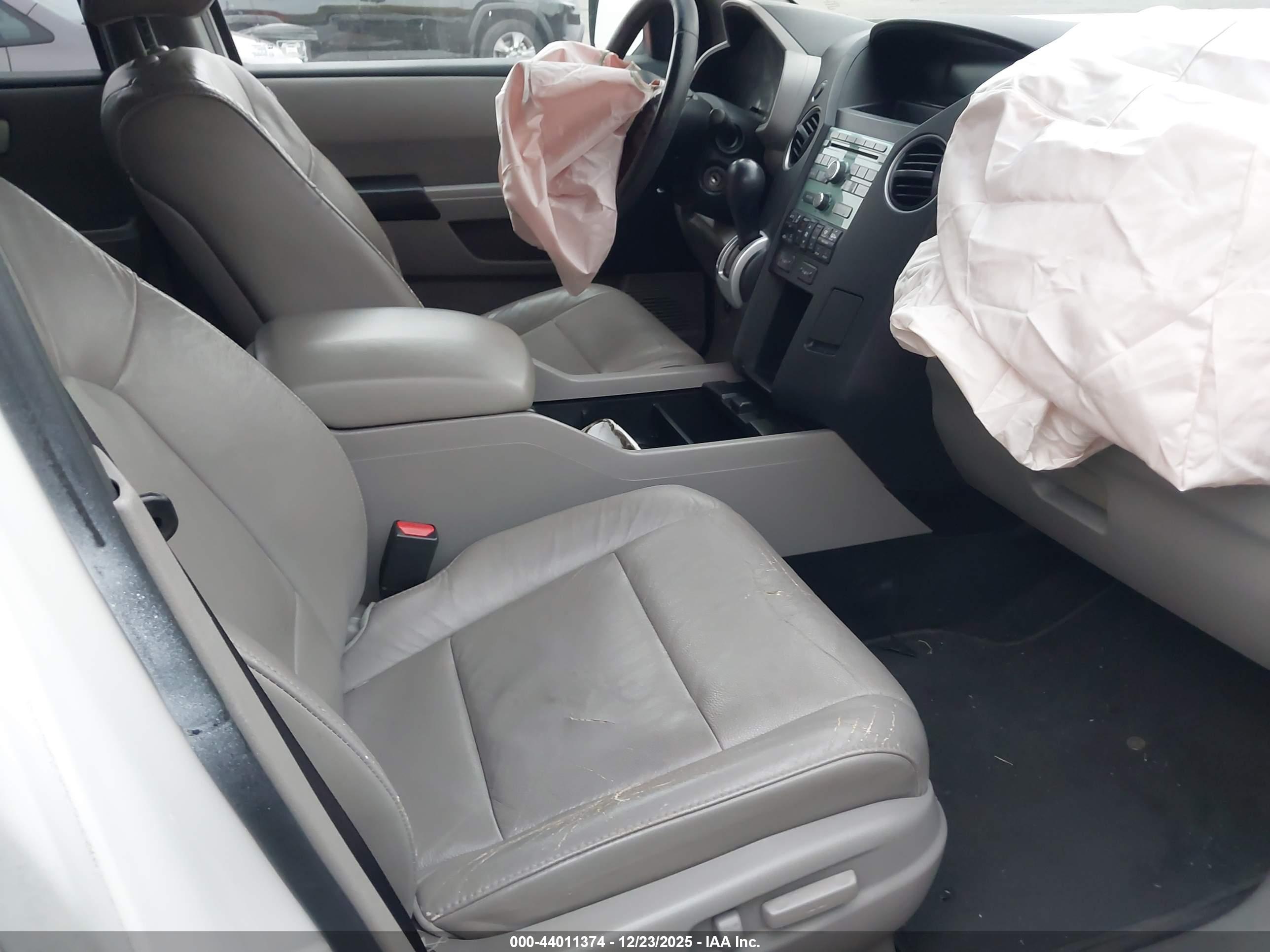 HONDA PILOT image 5