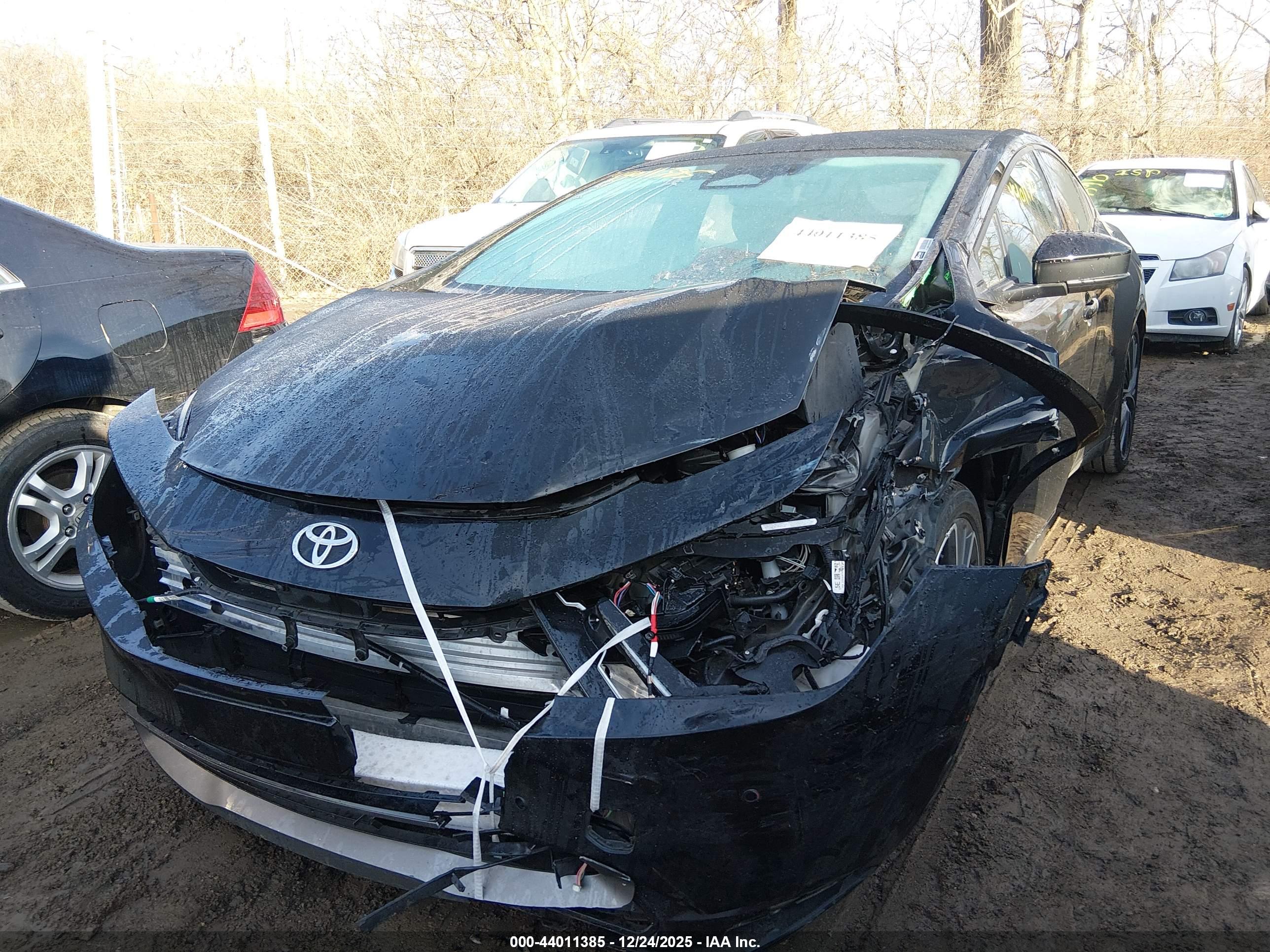 TOYOTA PRIUS image 6