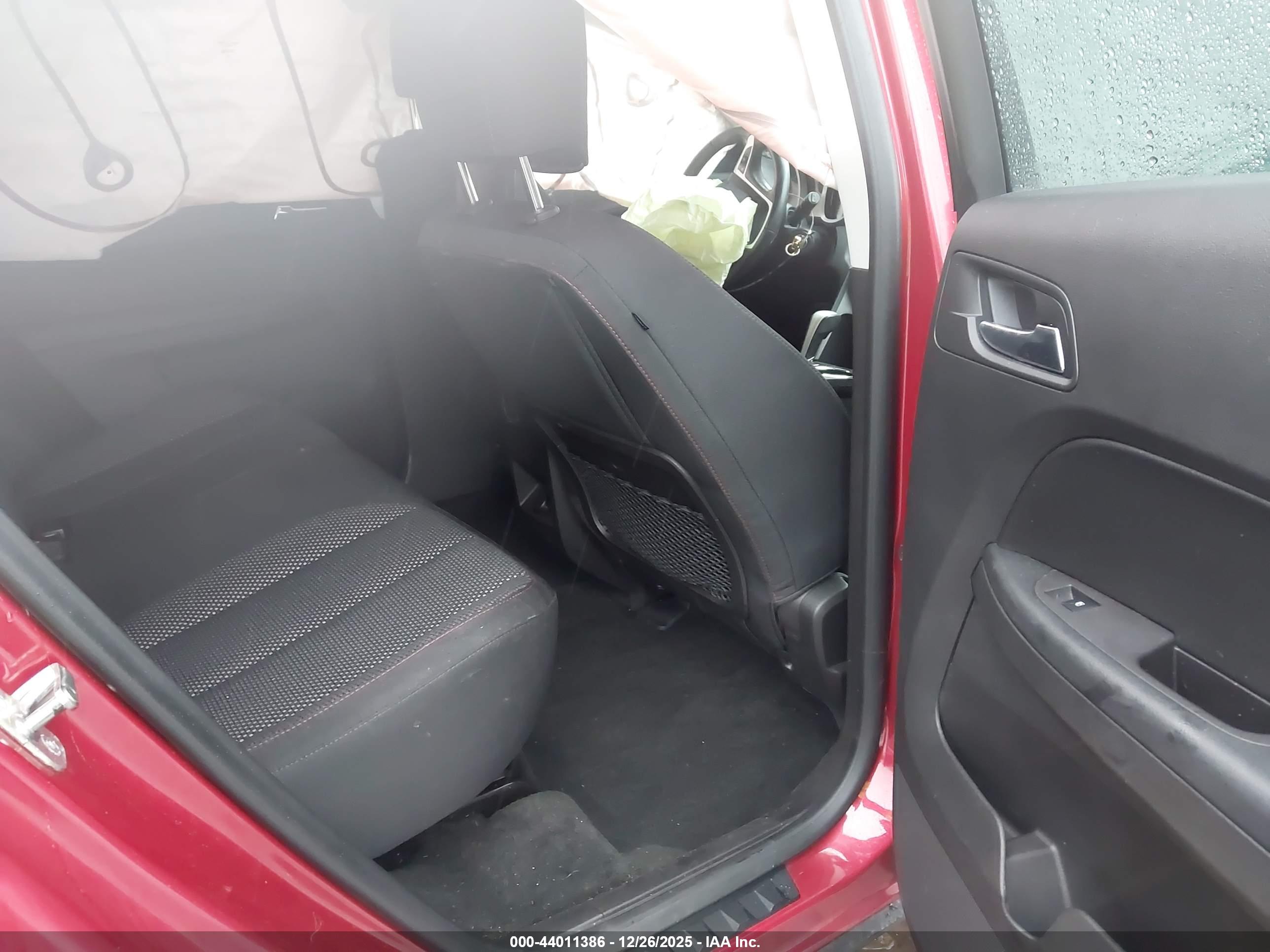 CHEVROLET EQUINOX image 8